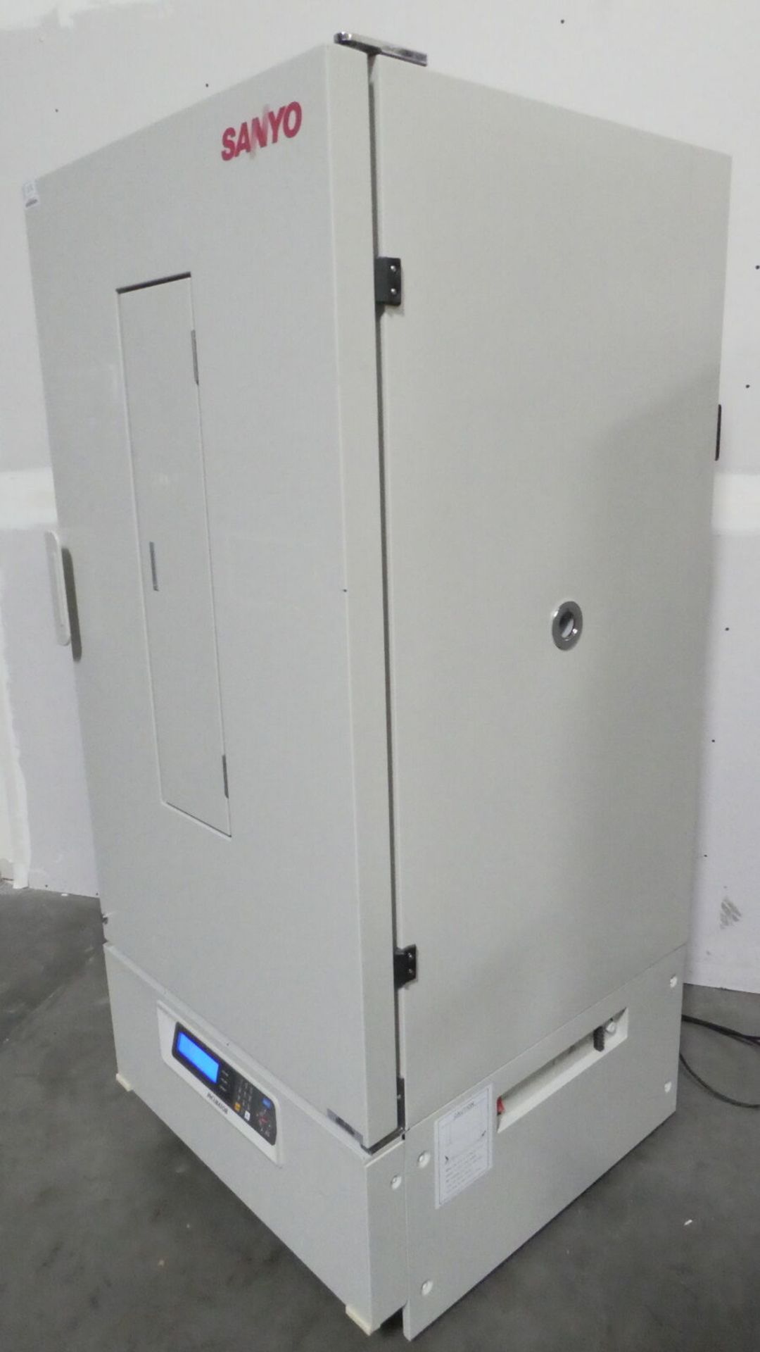 Sanyo MIR-554 Cooled Incubator 220V