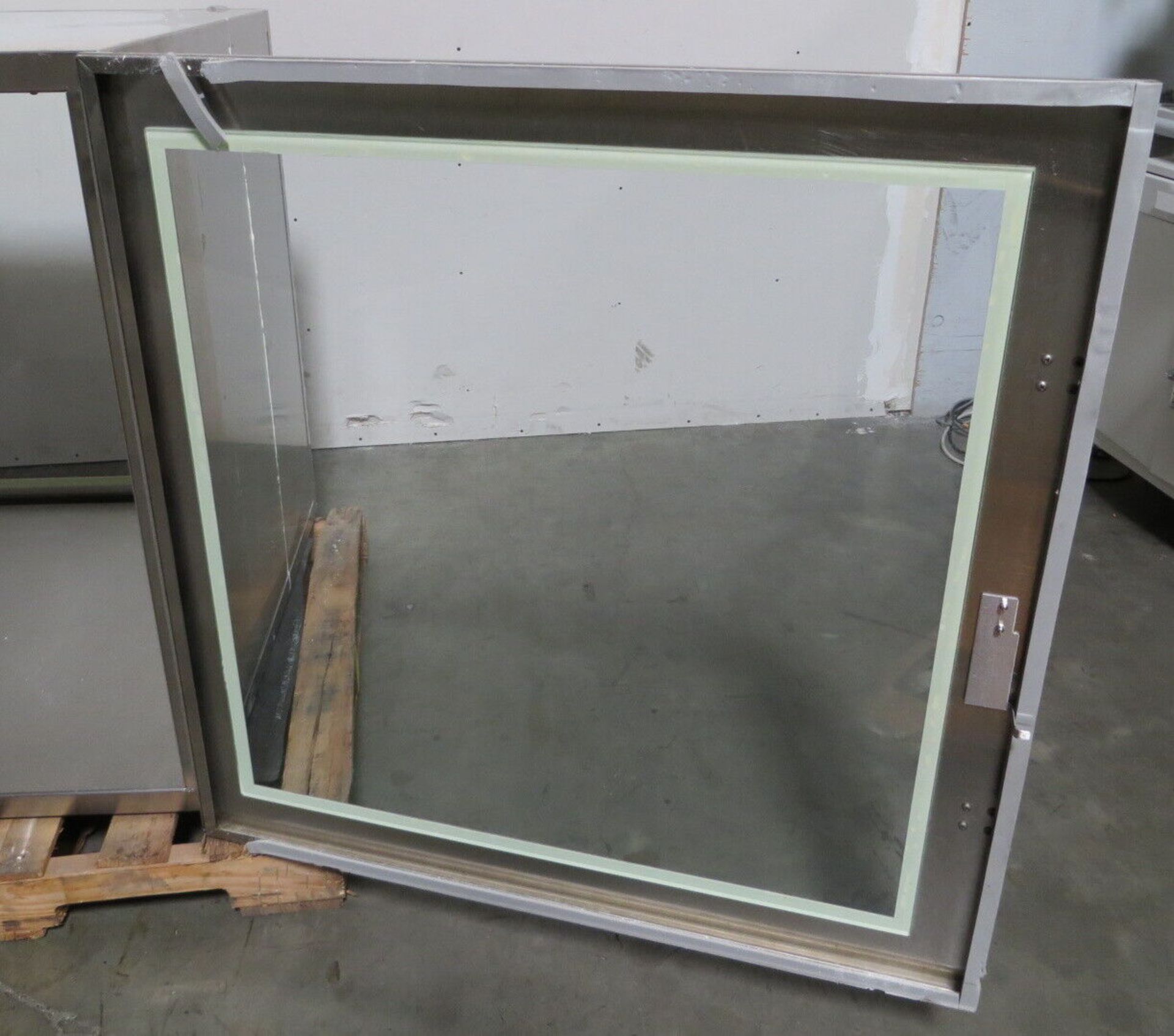 Clean Air Products Pass Through Chamber 36" x 36" x 36" Inner Chamber - Gilroy - Image 8 of 9