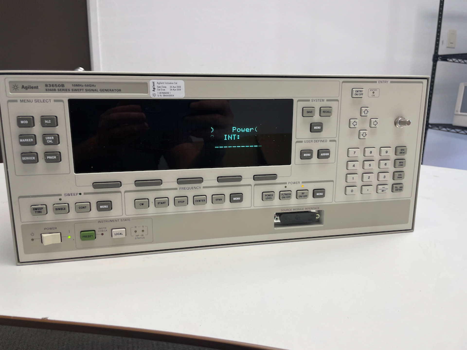 Agilent 83650B 10MHz - 50GHz 8360B Series Swept Signal Generator OPT 001 004 008 - Image 3 of 9