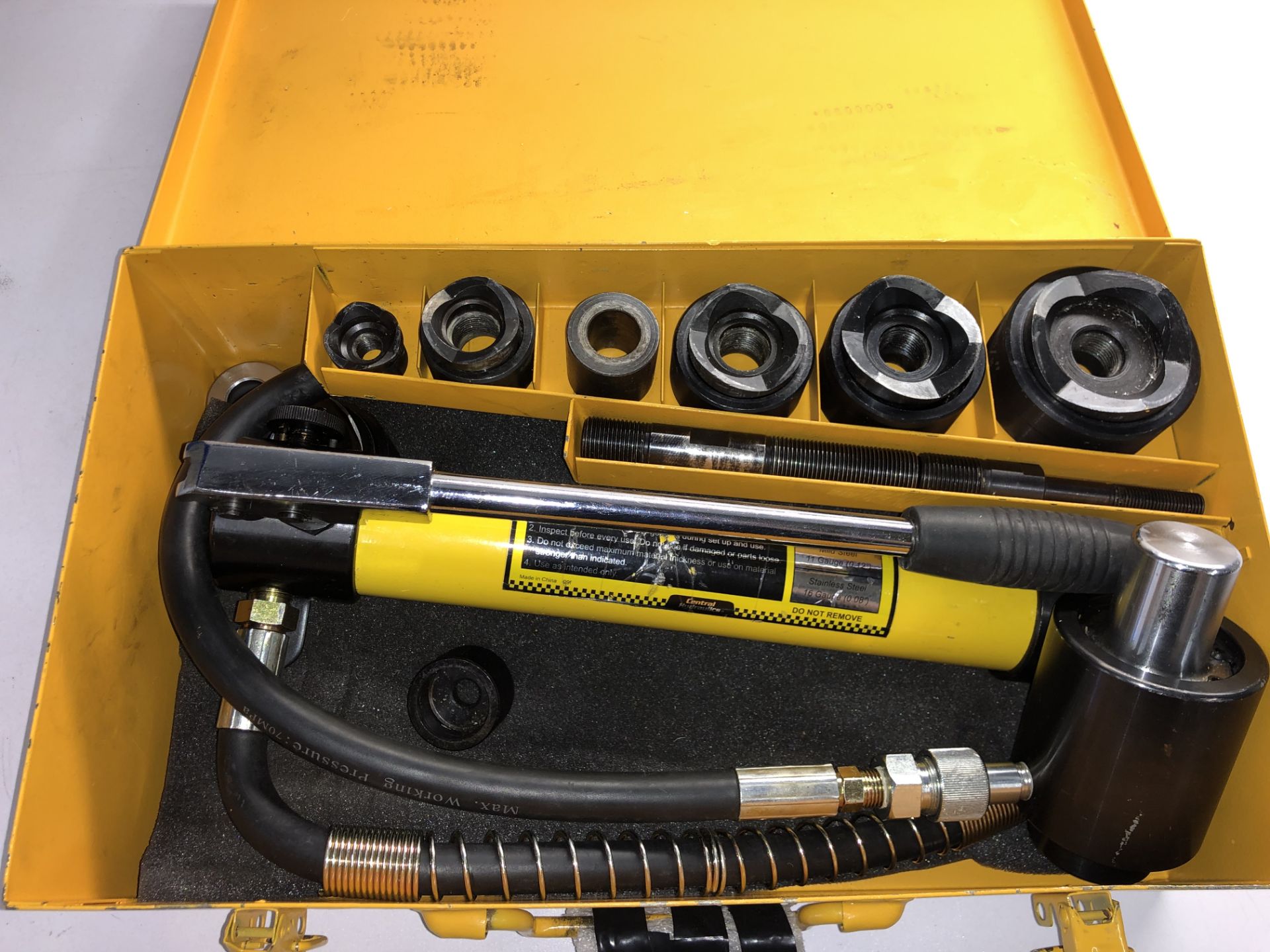 CENTRAL HYDRAULICS HYDRAULIC PUNCH DRIVER KIT ( CUTTING CAPACITY MILD STEEL 11 GAUGE ( 0.12"") - Image 9 of 11
