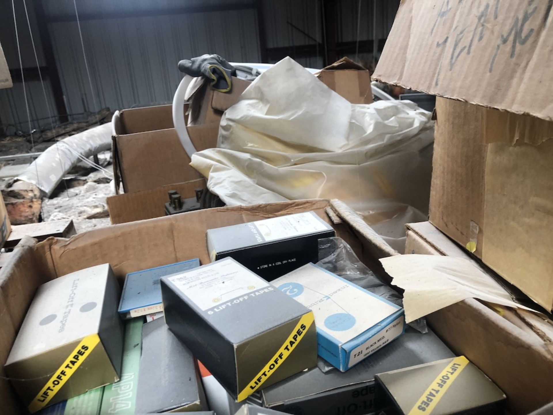 CONTENTS ON PALLET: BOX OF LIFTOFF TAPES, MISCELLANEOUS BOXES - Image 4 of 6