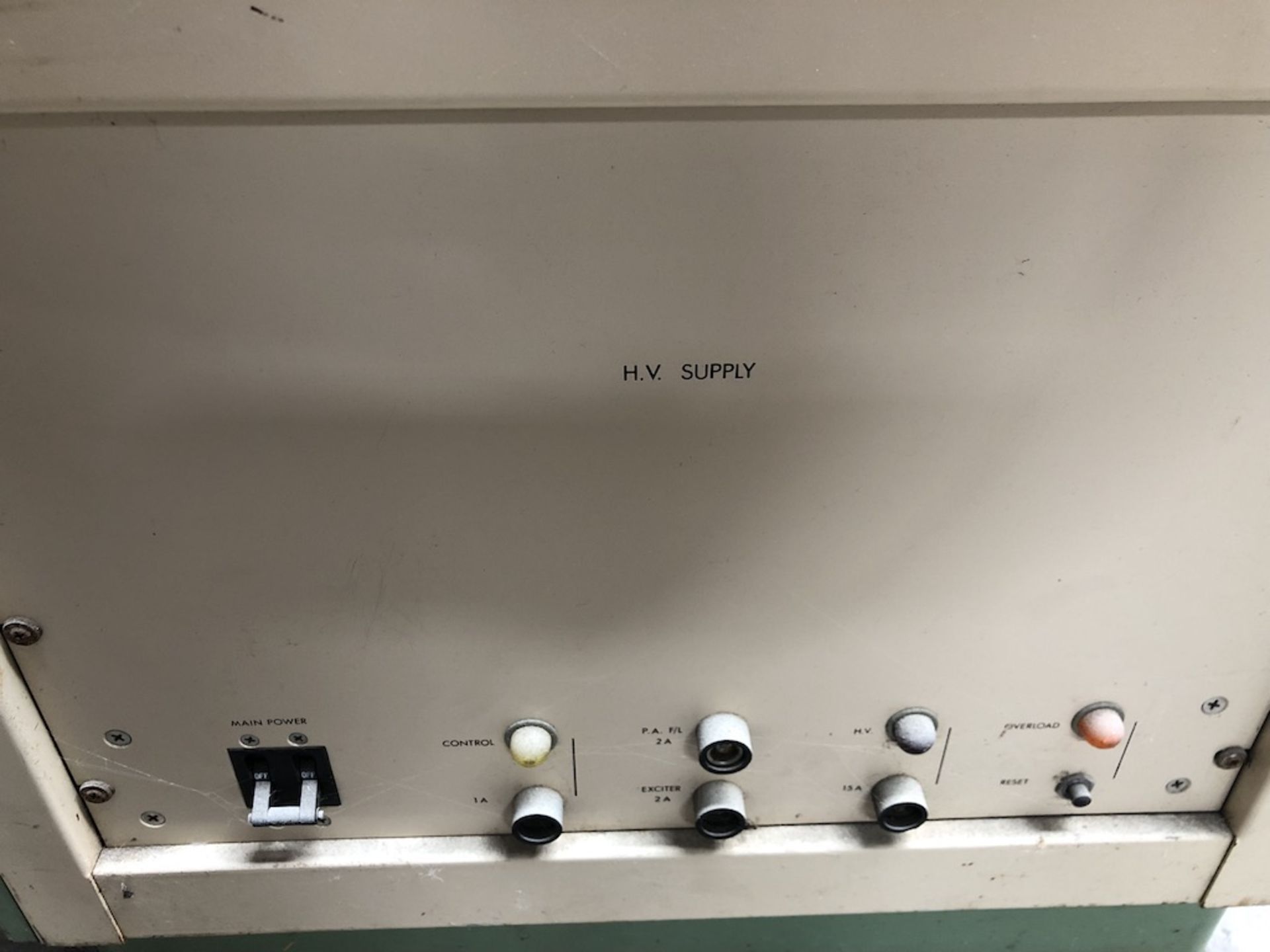 1 PIECE UNIT: R.D. MATHIS CO. RF GENERATOR MODEL: MARK III, POWER AMPLIFIER, EXCITER - Image 6 of 16