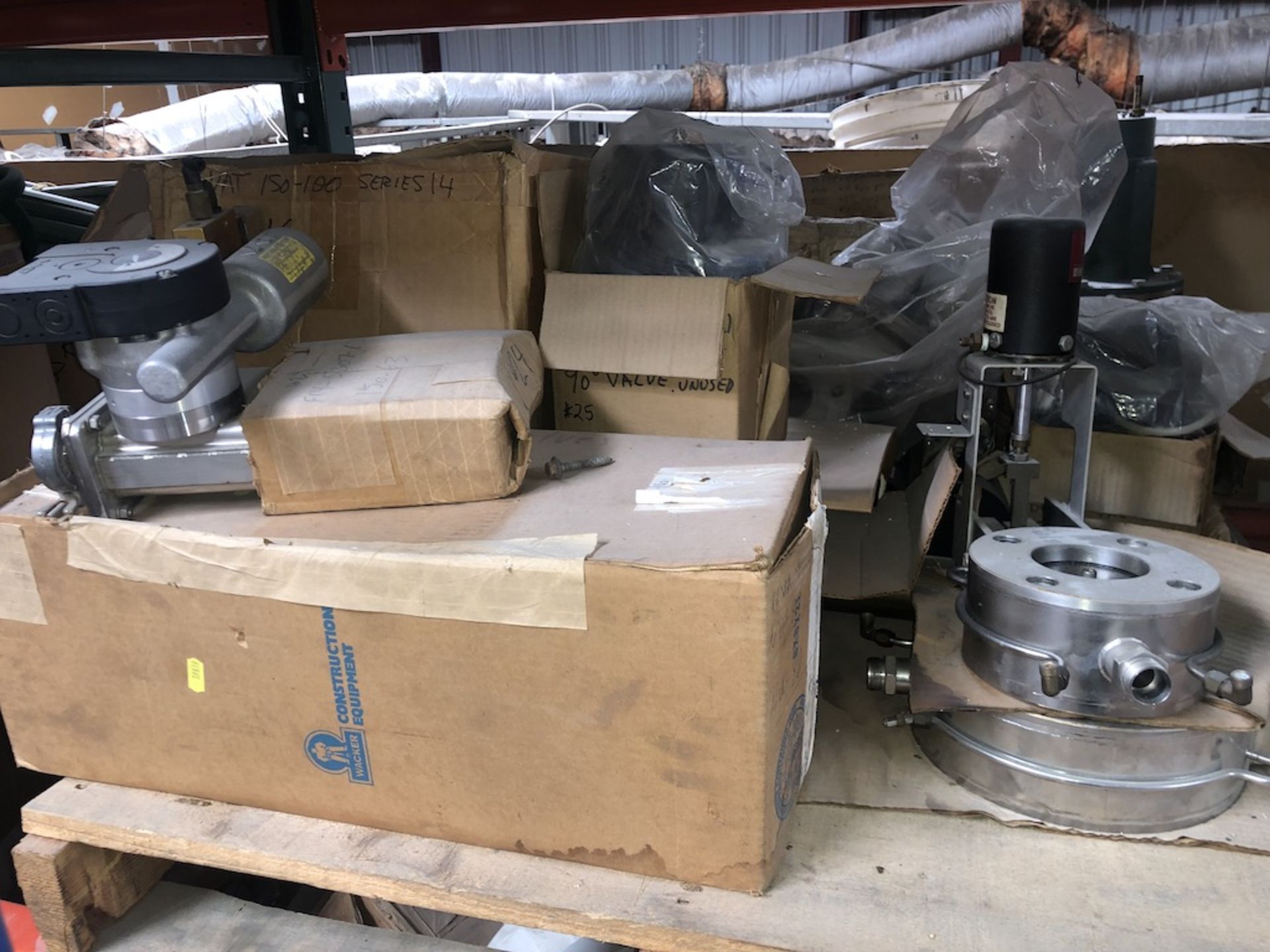 CONTENTS ON PALLET: VACUUM GATE COMPONENTS