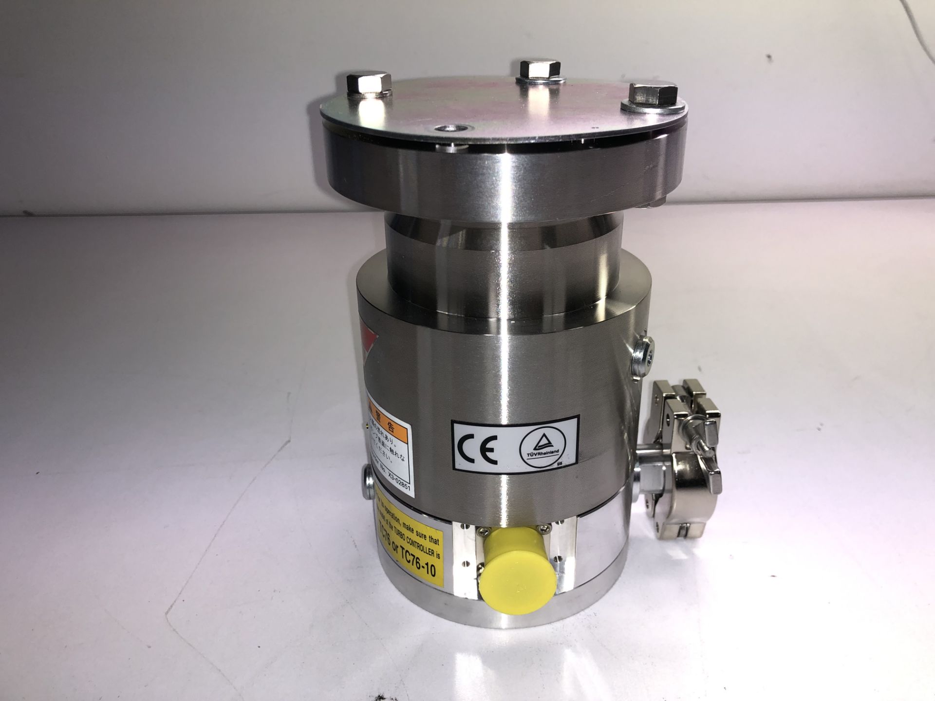 OSAKA VACUUM COMPOUND MOLECULAR PUMP MODEL: TG70FCAB-20-R-1 SR#: 2159 ROT. SPEED: 90000min - Image 5 of 7