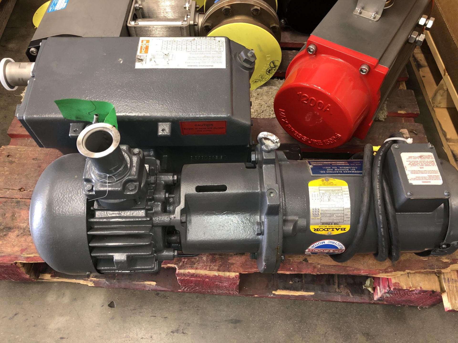 BALDOR GENERAL PURPOSE INDUSTRIAL MOTOR THREE PHASE CAT NO: VM3611T w/ ATTACHED BUSCH VACUUM PUMP - Image 9 of 9