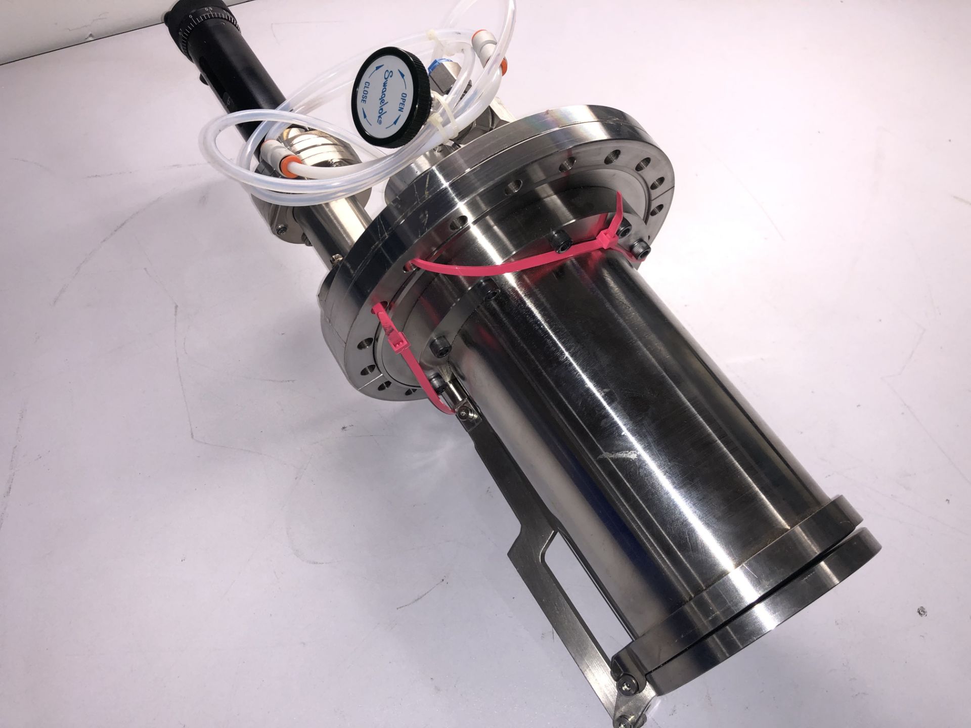 CUSTOM BUILT VACUUM TUBE PRESSURE CHAMBER ADDRESS: 1218 ALDERWOOD AVE. SUNNYVALE, CA 94089 - Image 2 of 6