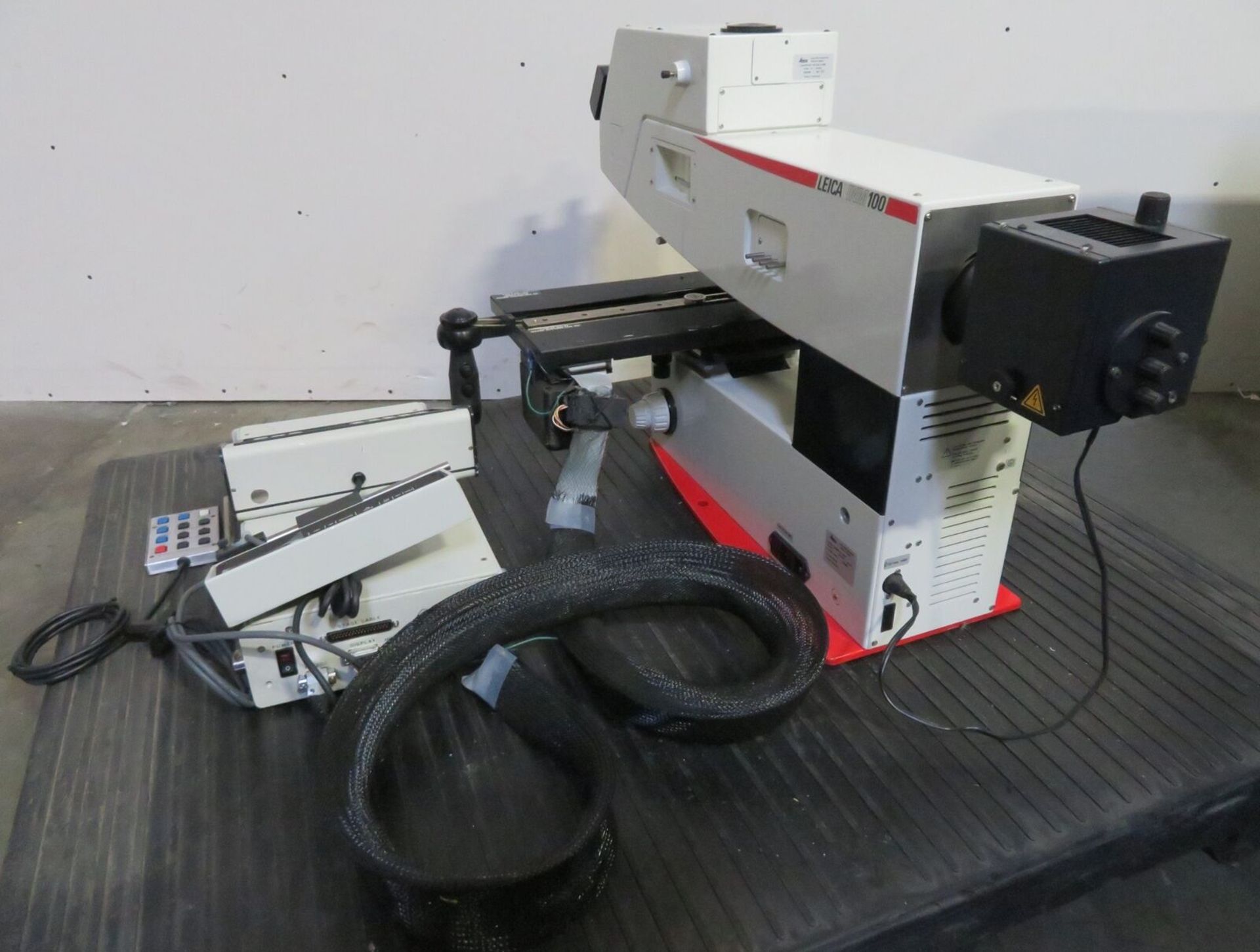 Leica INM100 Inspection Microscope w/Brooks UltraStation XT Wafer Loader - Gilroy - Image 11 of 13