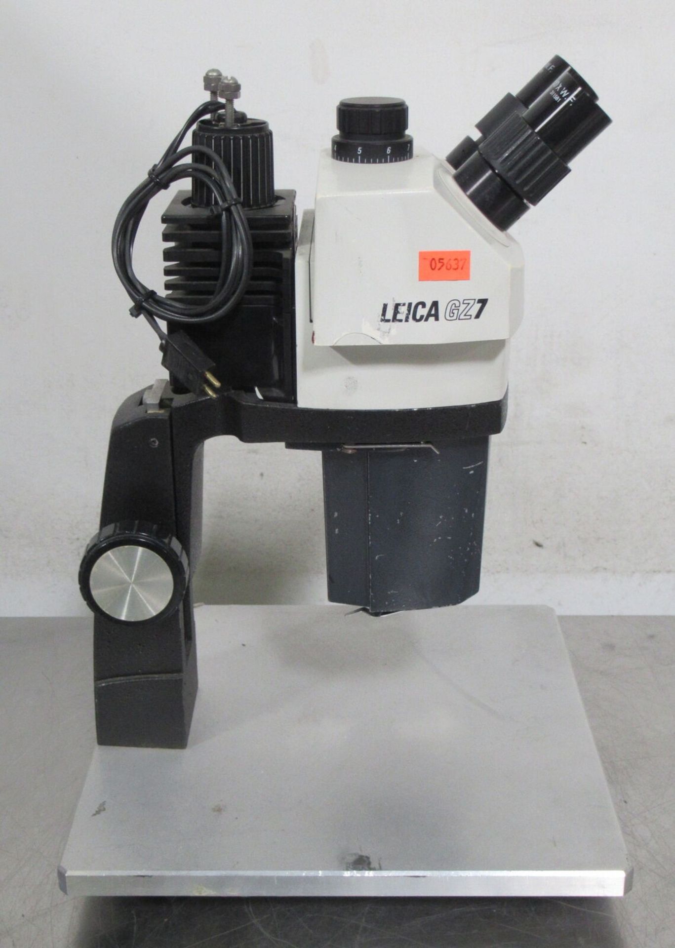 Leica GZ7 Stereo Zoom Microscope w/ Stand, 10X WF Eyepieces, Illuminator - Gilroy - Image 3 of 6