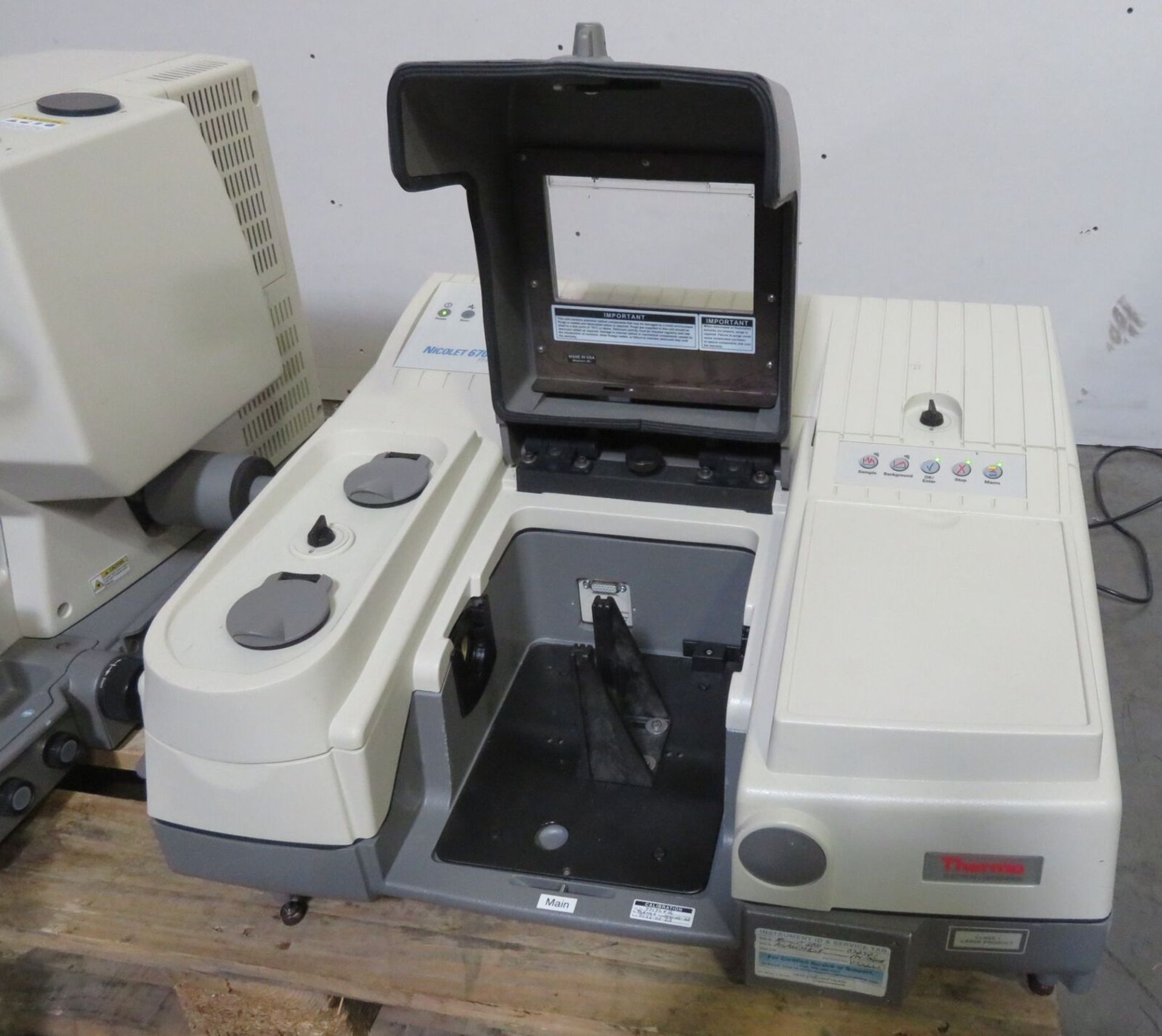 Thermo Electron Nicolet 6700 FT-IR Spectrometer + Continuµm Microscope - Gilroy - Image 4 of 17