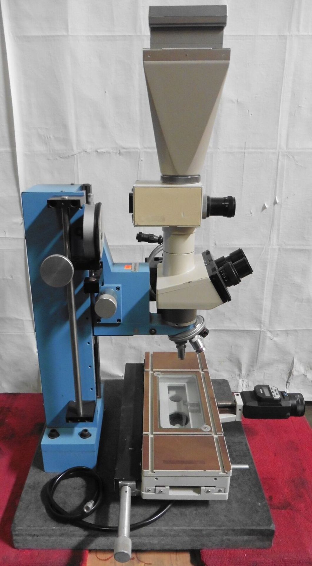McBain Instruments Upright Trinocular Microscope, Eyepieces & Objectives - Gilroy - Image 10 of 11