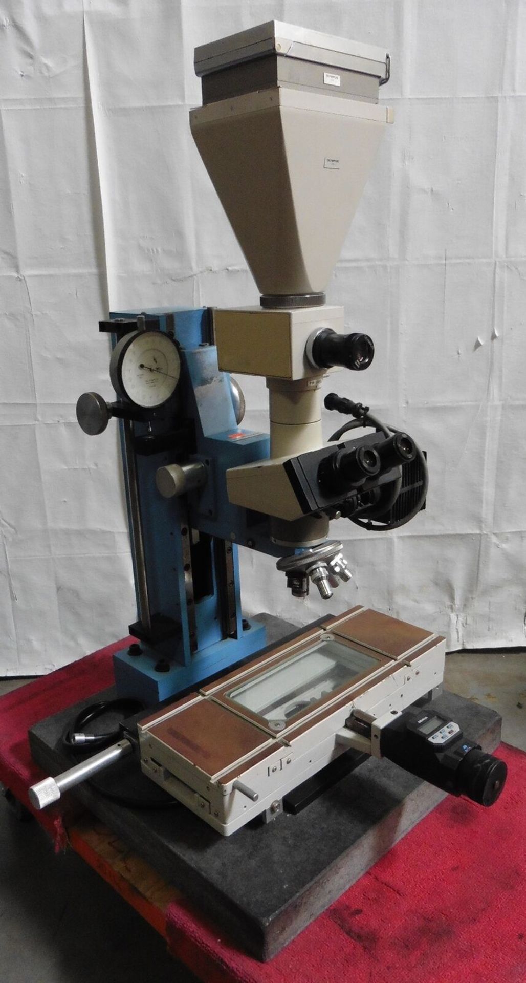 McBain Instruments Upright Trinocular Microscope, Eyepieces & Objectives - Gilroy