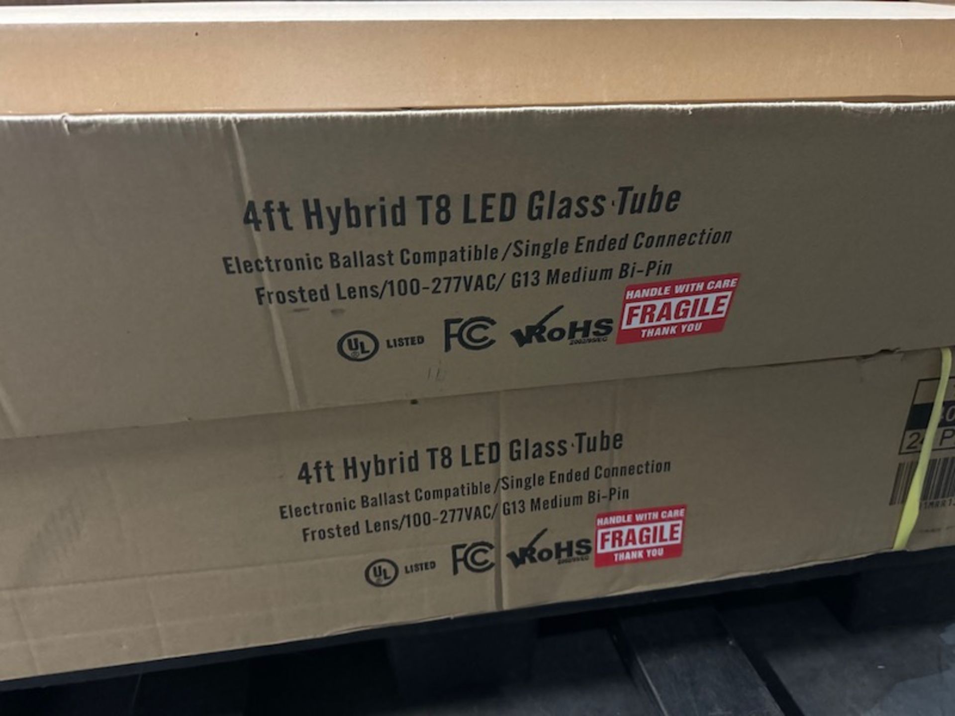 PALLET LOT CONSISTING OF T-8 LED TUBE LIGHTS - Image 11 of 15