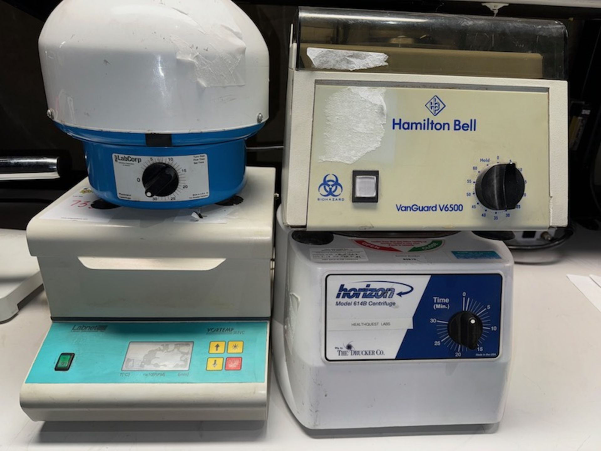 LOT: CONSISTING OF 4 ASSORTED BENCHTOP CENTRIFUGES - Image 10 of 10