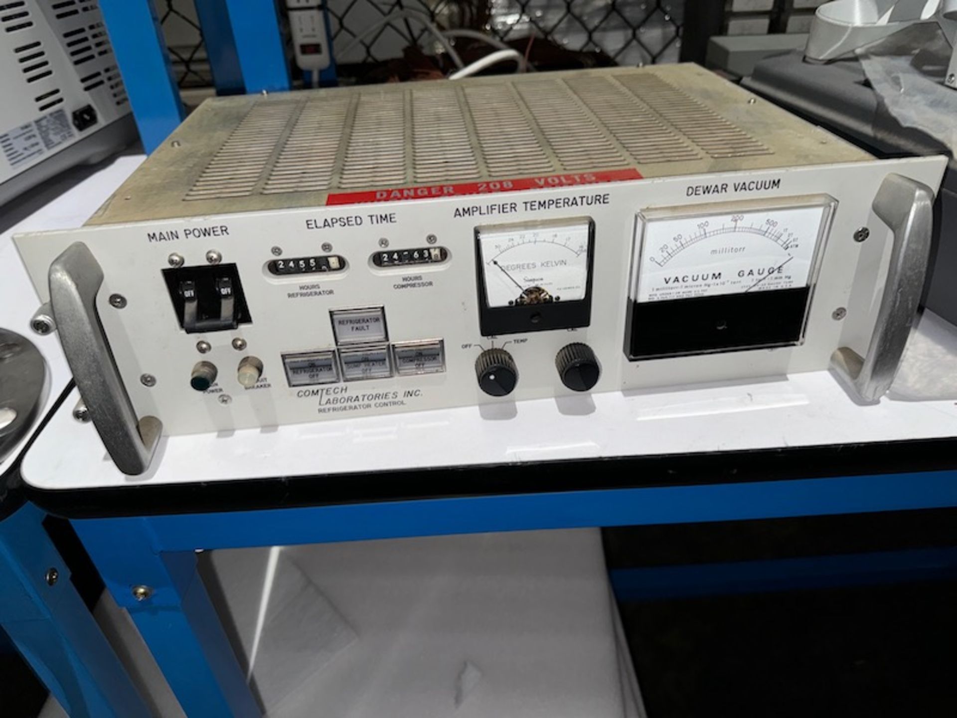 COMTECH LABORATORIES REFRIGERATION CONTROLLER POWER SUPPLY | DEWAR VACUUM GAUGE