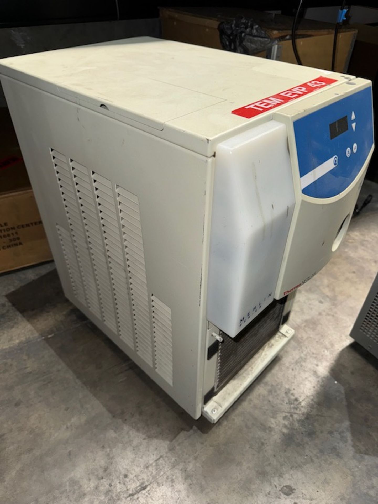 NESLAB MERLIN M25 CHILLER - Image 8 of 10