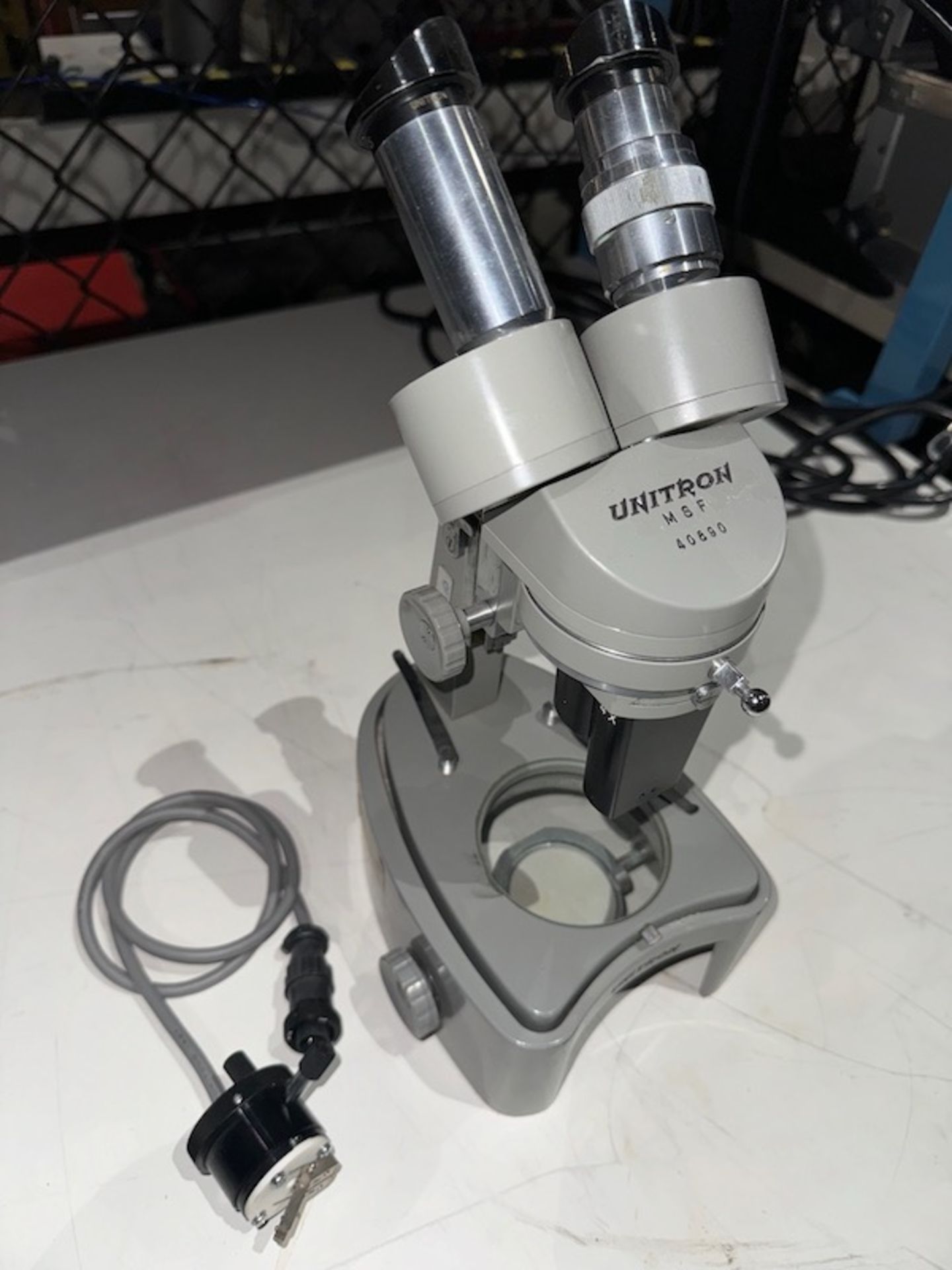 UNITRON M S F 40890 MACHINISTS MICROSCOPE - Image 6 of 16