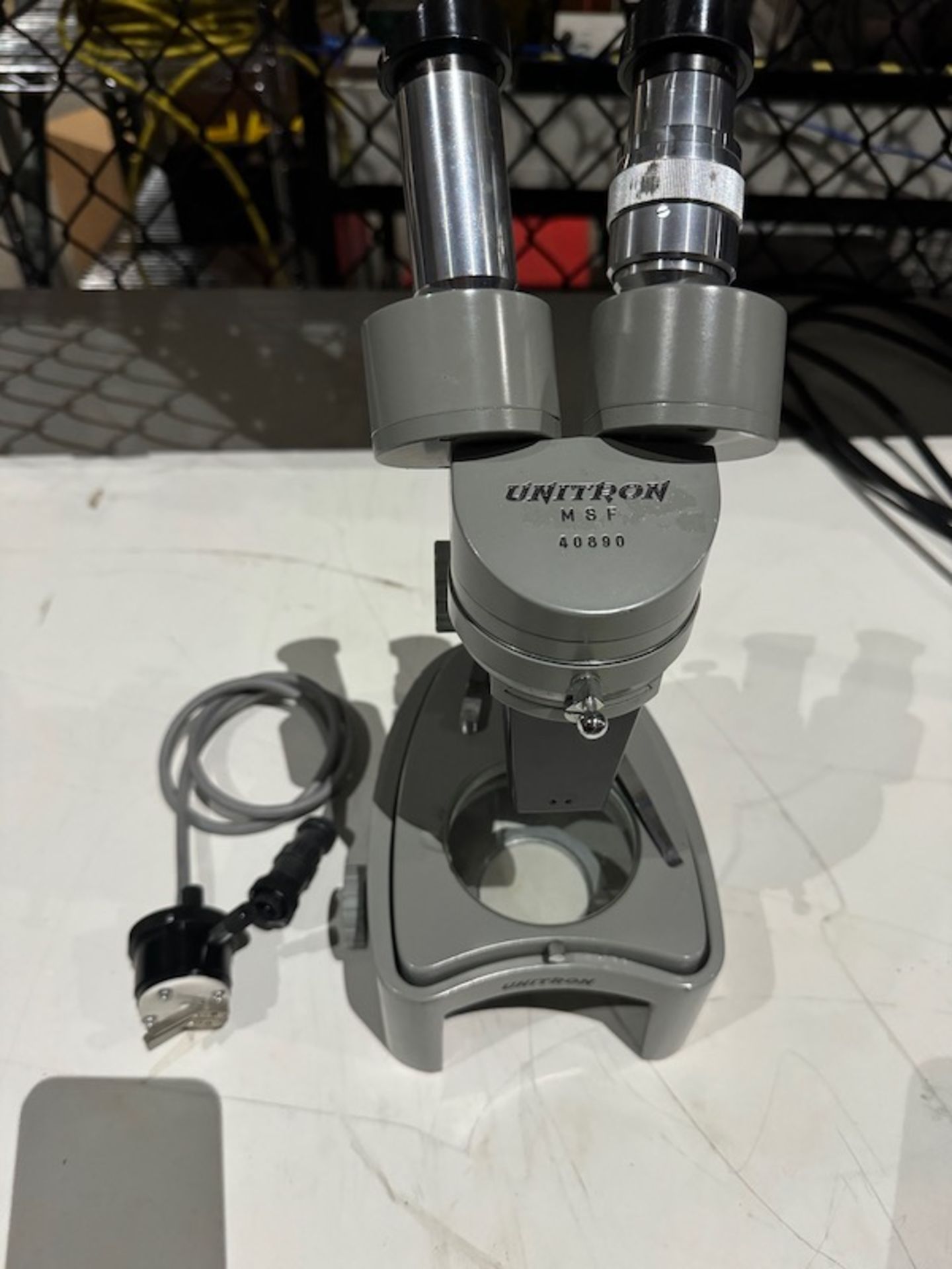 UNITRON M S F 40890 MACHINISTS MICROSCOPE