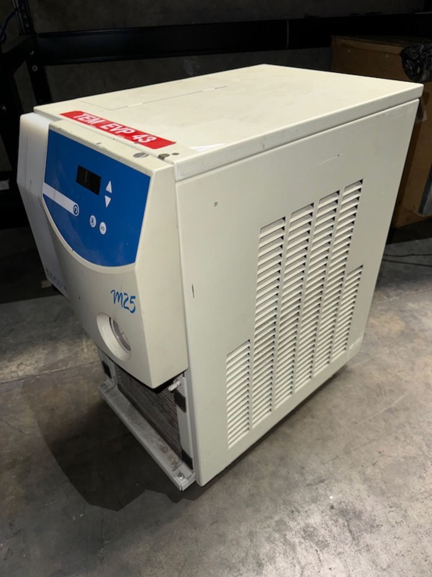 NESLAB MERLIN M25 CHILLER - Image 10 of 10