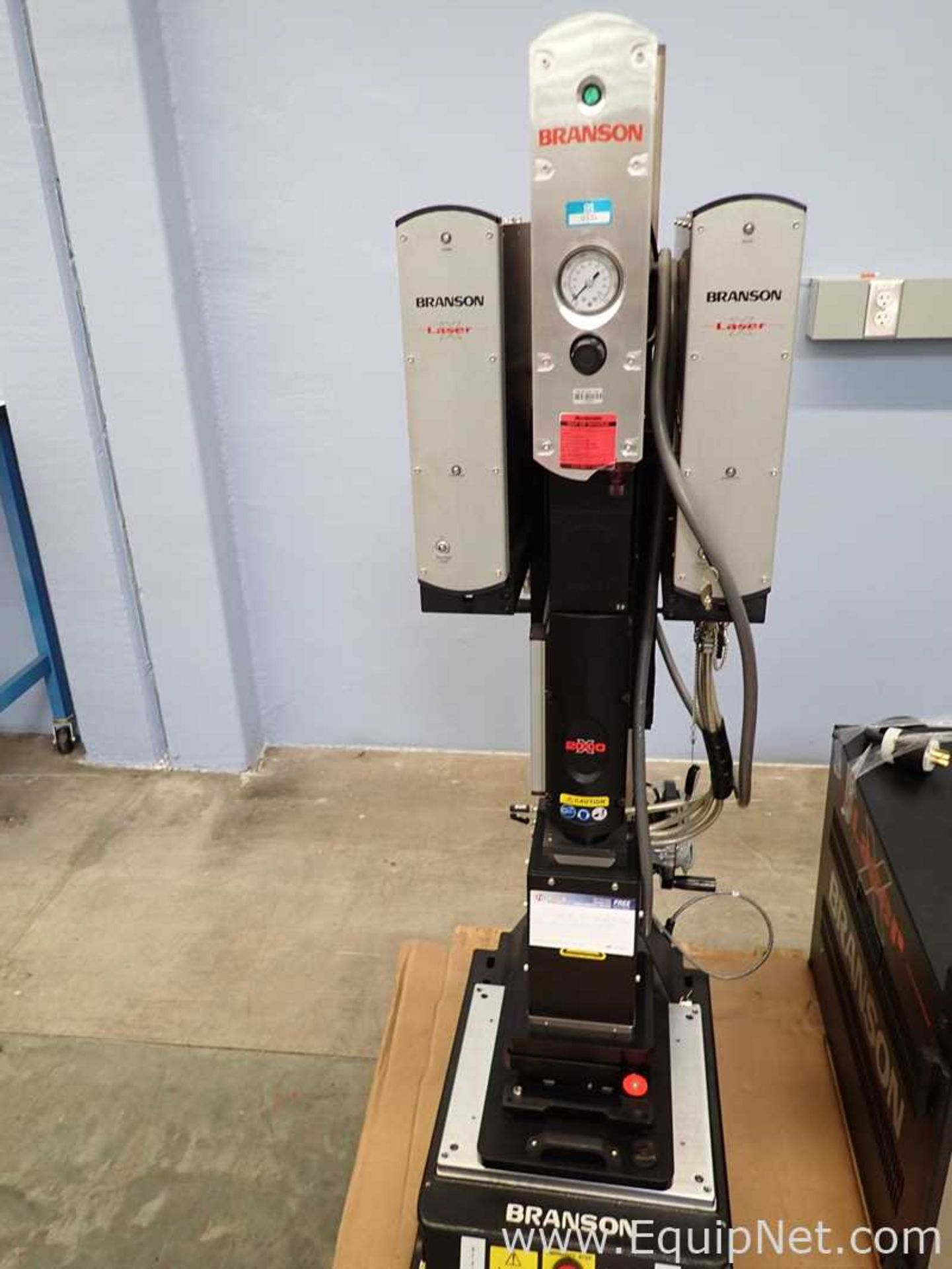 Branson Ultrasonic Corporation RADIANCE 3G Welder System w/ Lytron RC011J03BC2M043 Chiller - Image 2 of 25