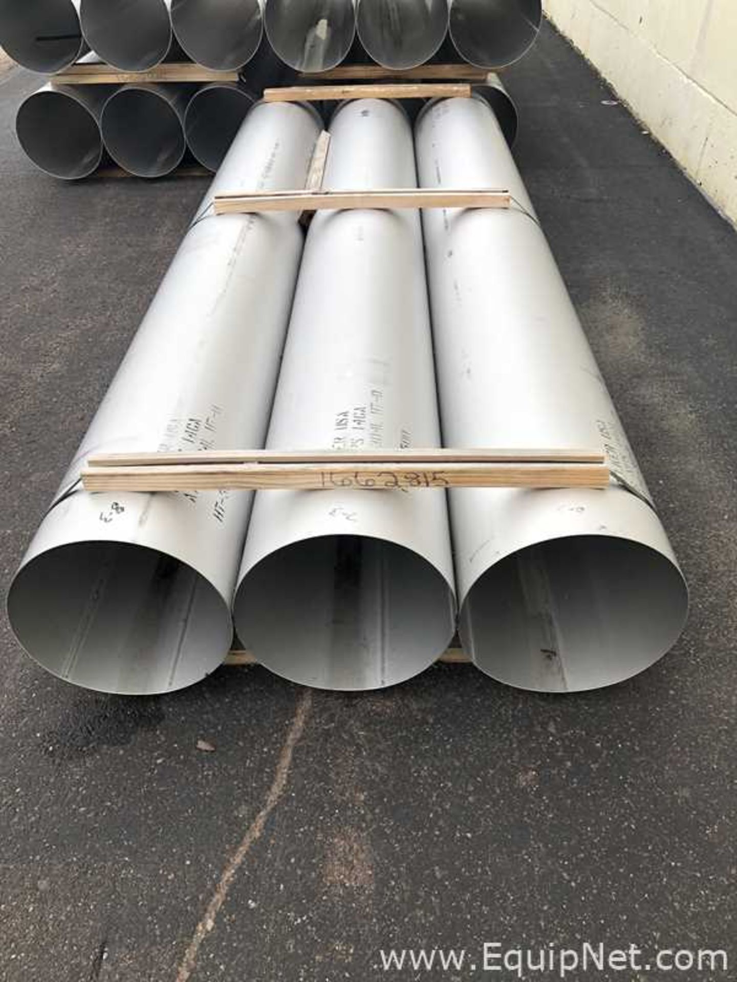 Lot Of Approx 15 Stainless Steel 304L Piping 16in diam X 150in Length Sections And Semi Elbows - Image 4 of 12