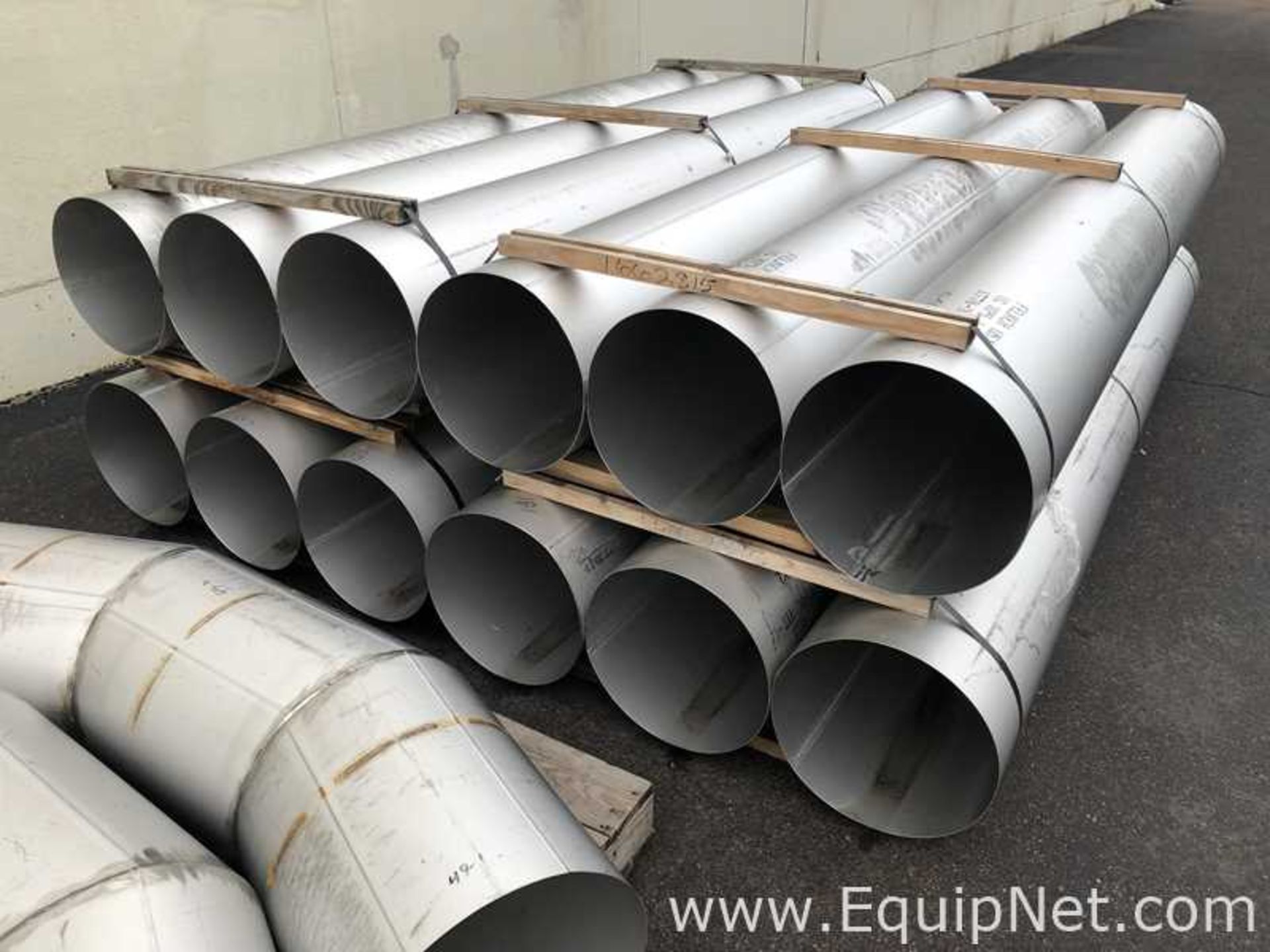Lot Of Approx 15 Stainless Steel 304L Piping 16in diam X 150in Length Sections And Semi Elbows - Image 8 of 12