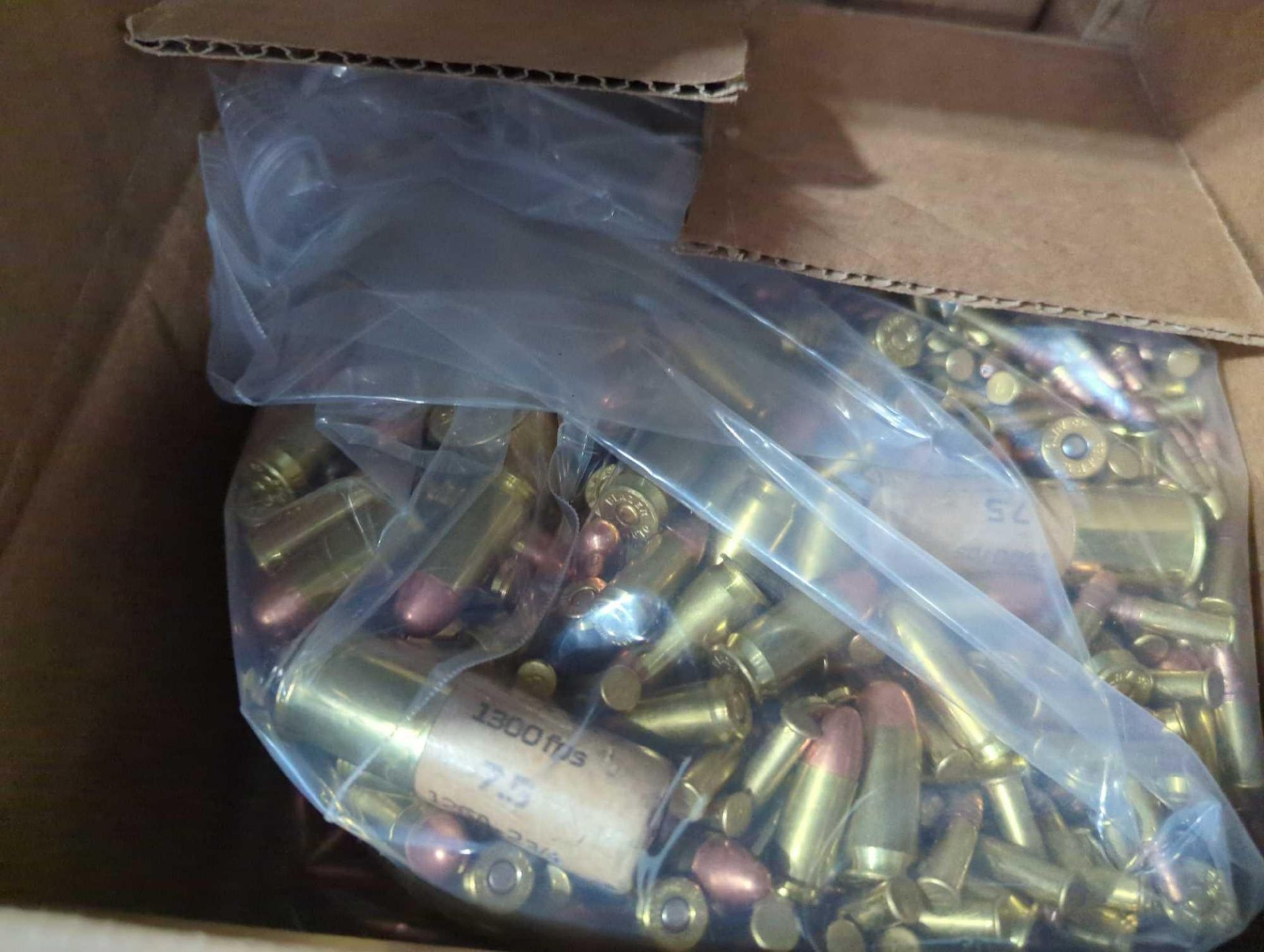 Shelf of misc. - Image 3 of 11