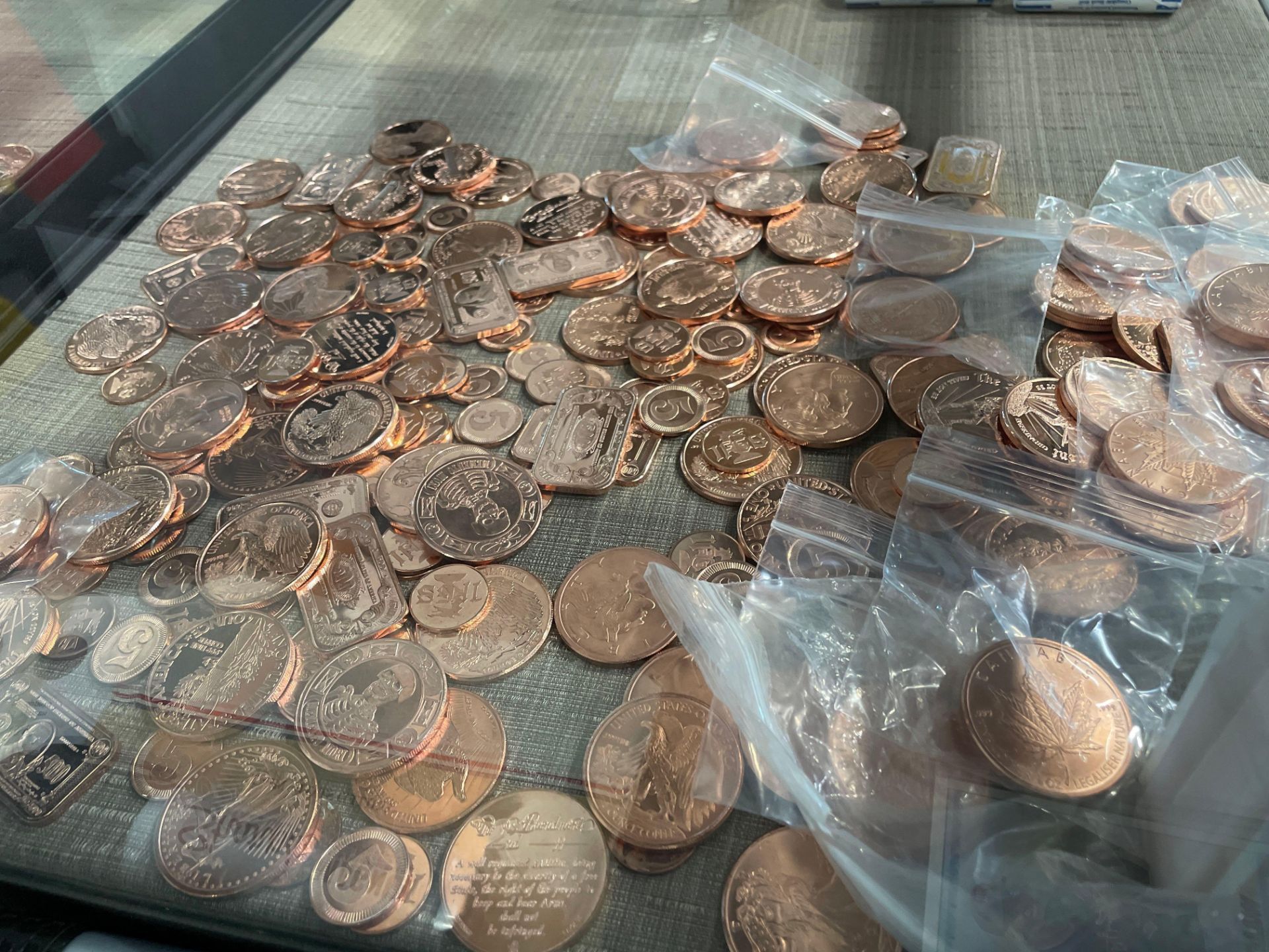 10 pounds copper rounds/ingots - Image 4 of 4