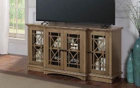 (1) Pallet- TV stands, Farmhouse console