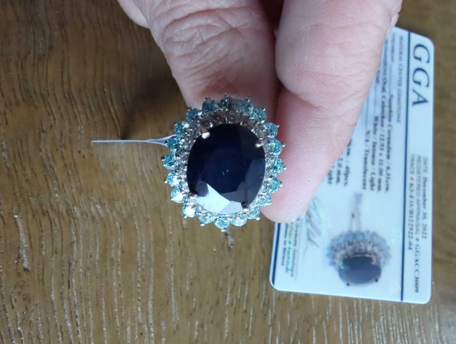 sapphire ring - Image 2 of 5