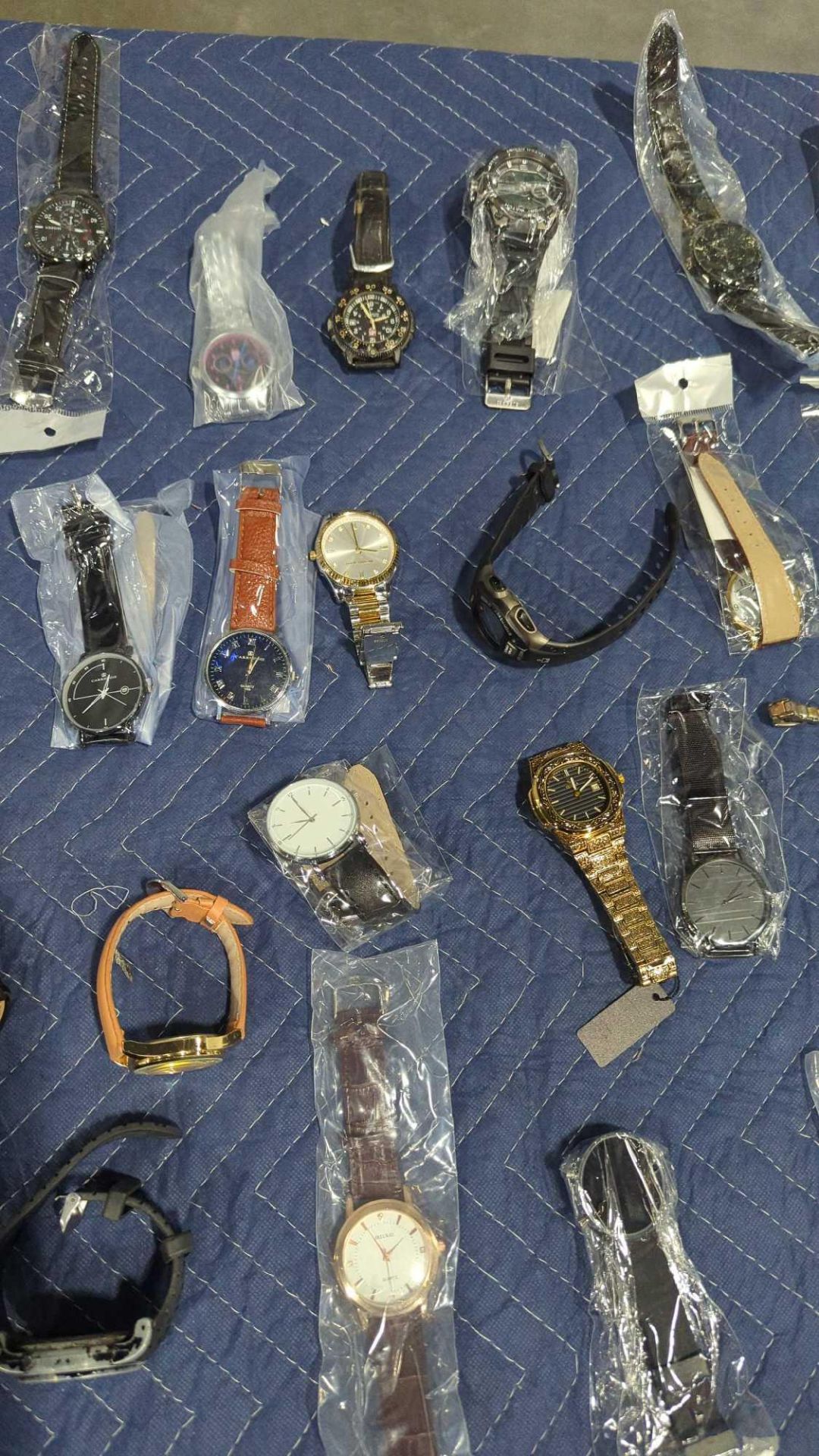 Misc watches - Image 4 of 9