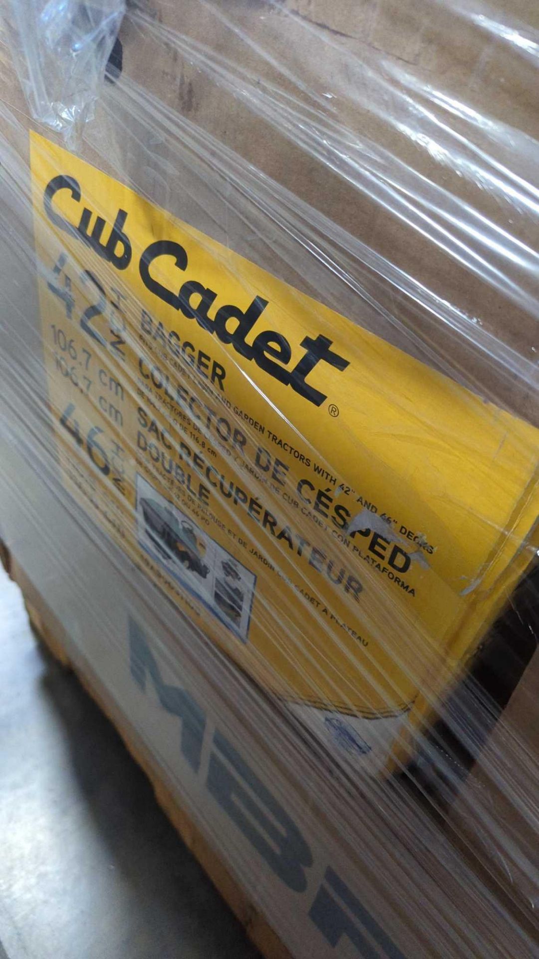 Cub cadet baggerrs, Subwoofers and more - Image 11 of 14