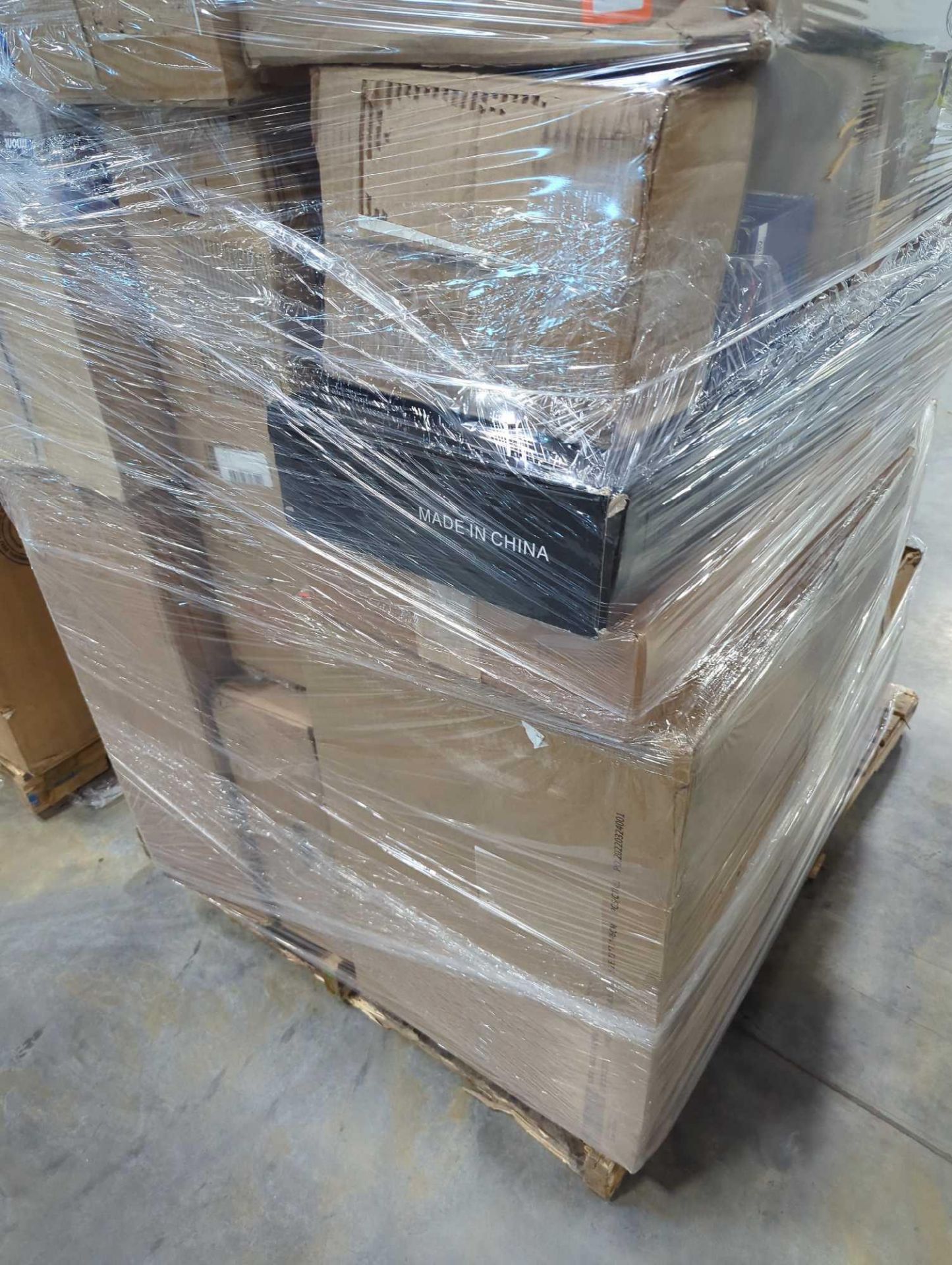 pallet of Delphi industries steering and suspension. other auto parts. Bosch products and more - Image 7 of 8