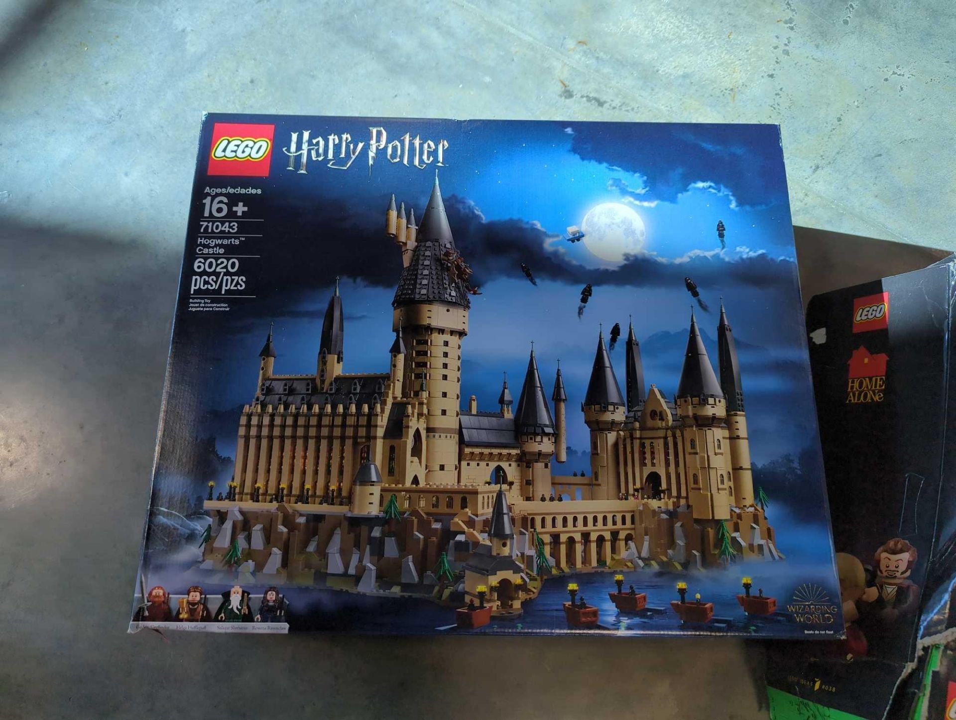 Lego Hogwarts and home alone - Image 2 of 4