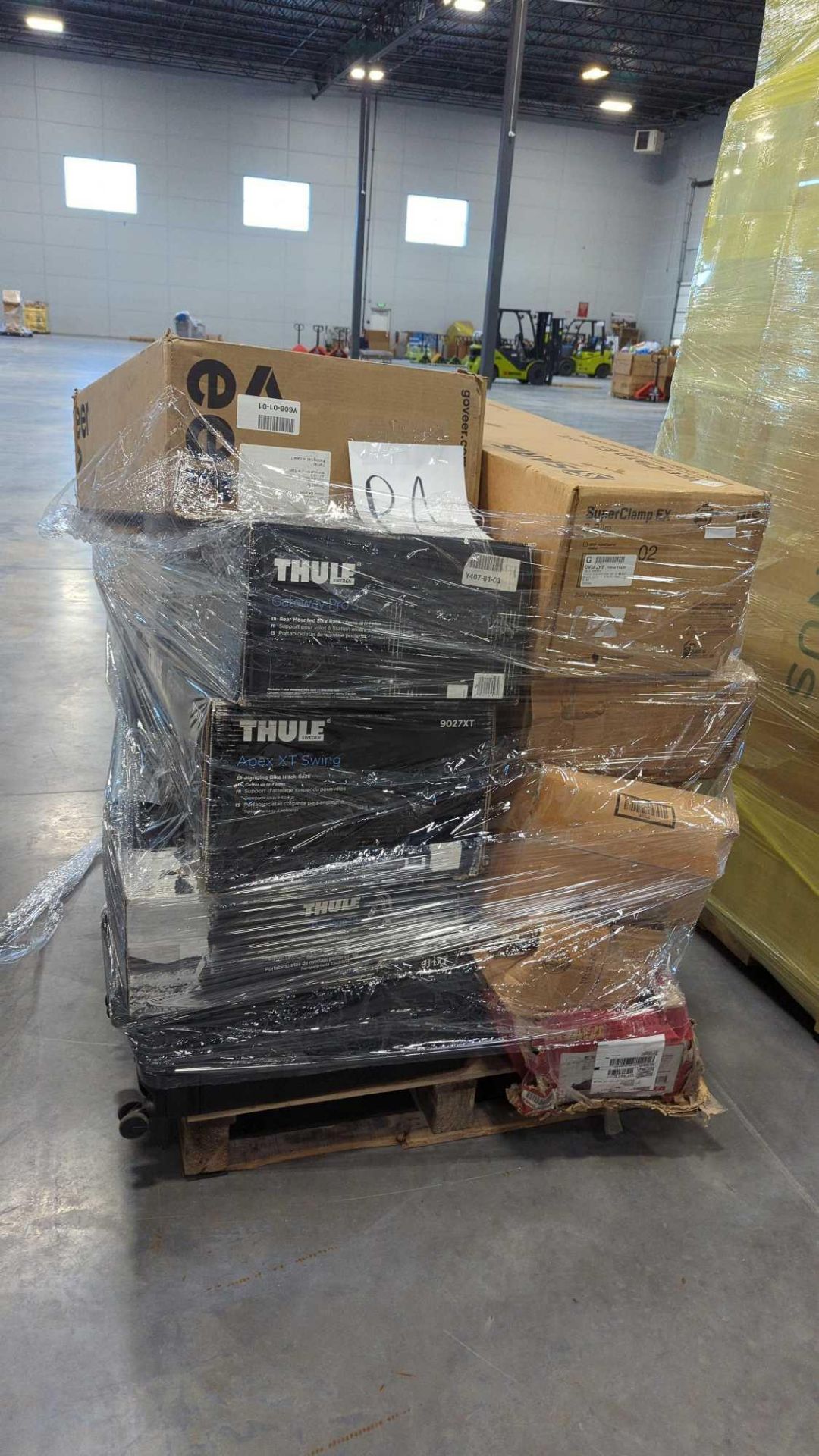 Action sports gear (product returns/used) - Image 2 of 11