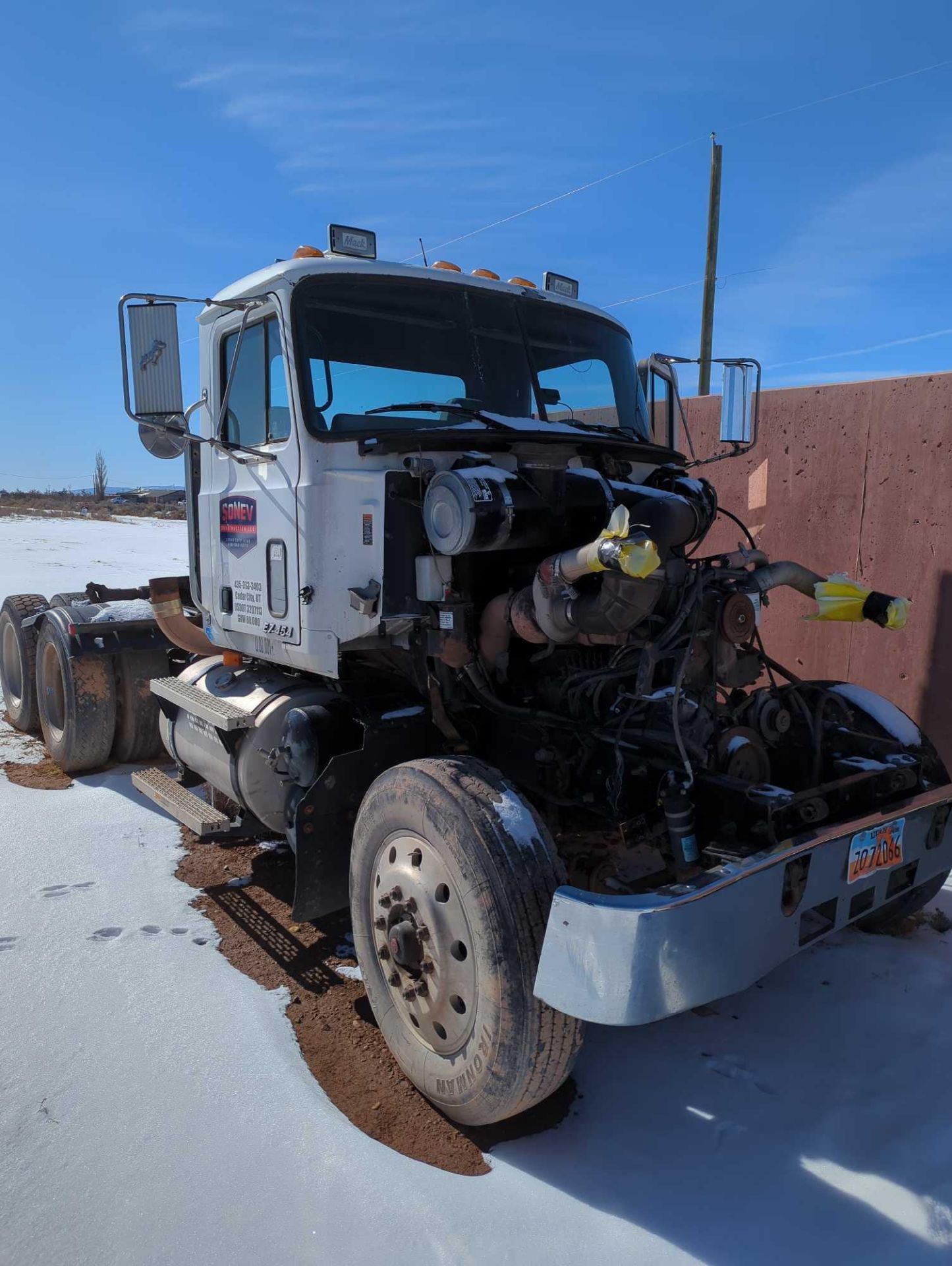 1998 Mack 600