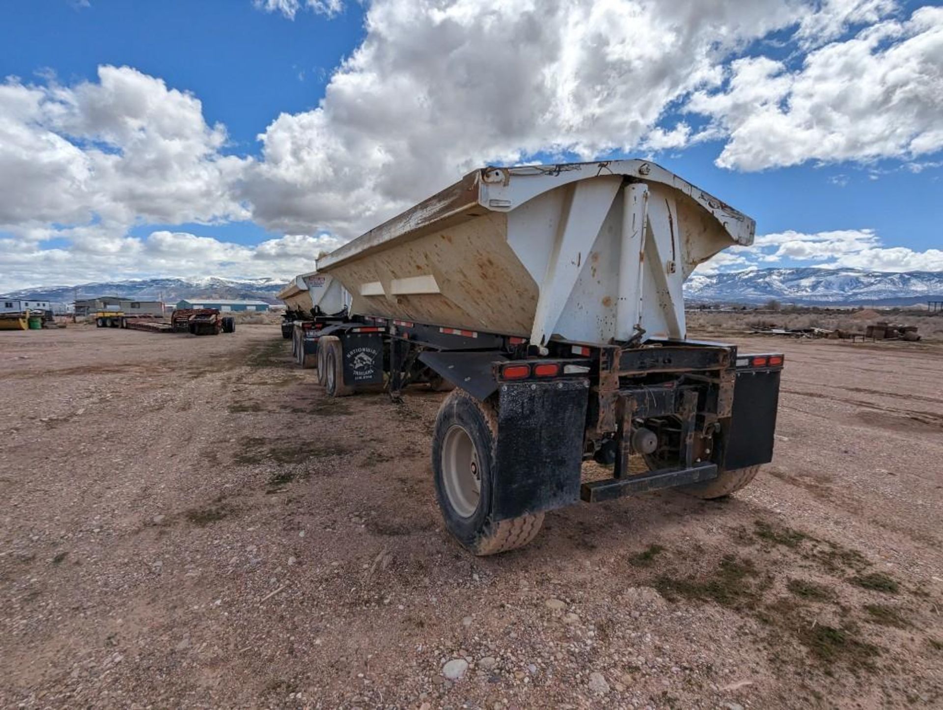 2007 Side Dump Trailer