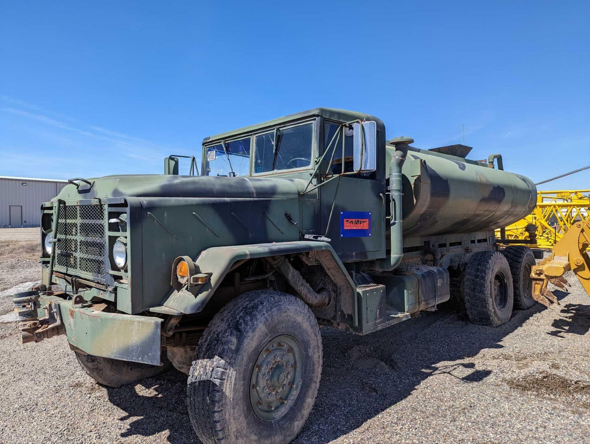 1986 Am General water truck - Image 7 of 17