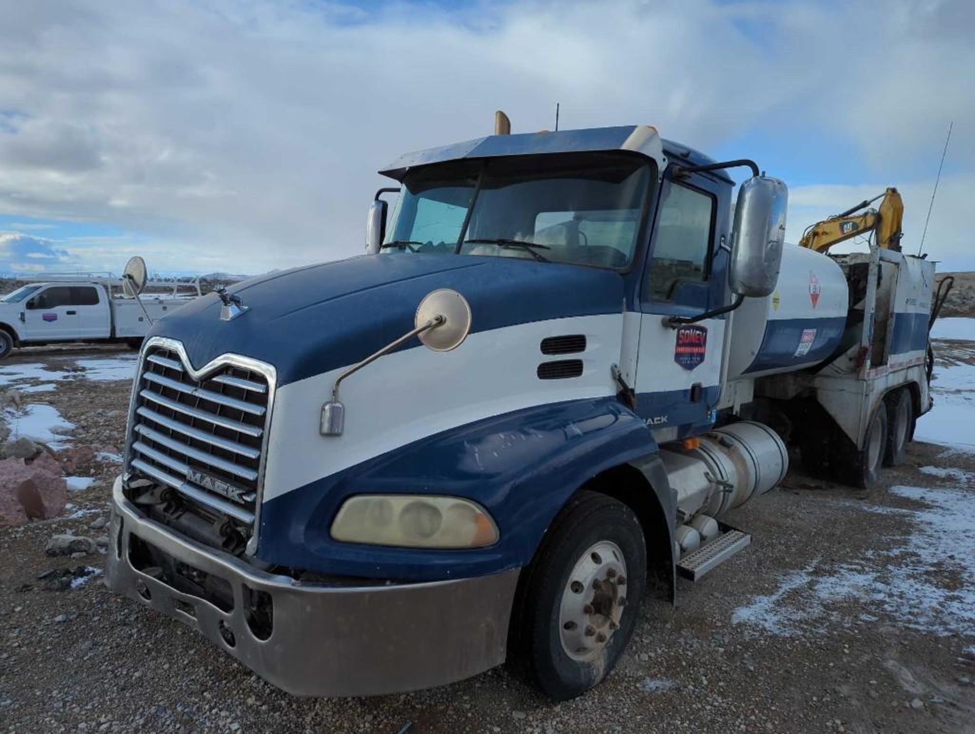 2010 Mack Fuel Truck