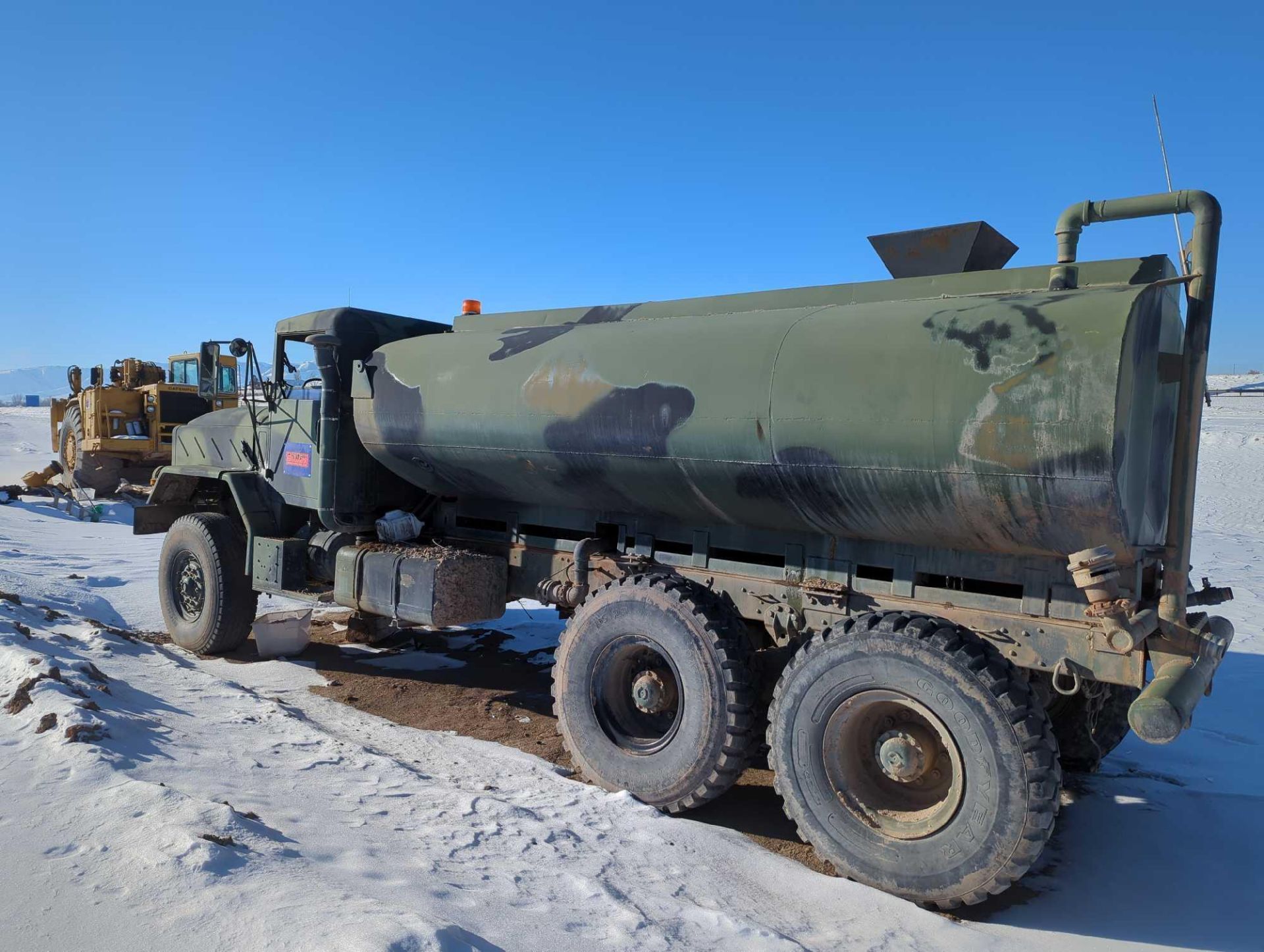 1986 Am General water truck - Image 11 of 17