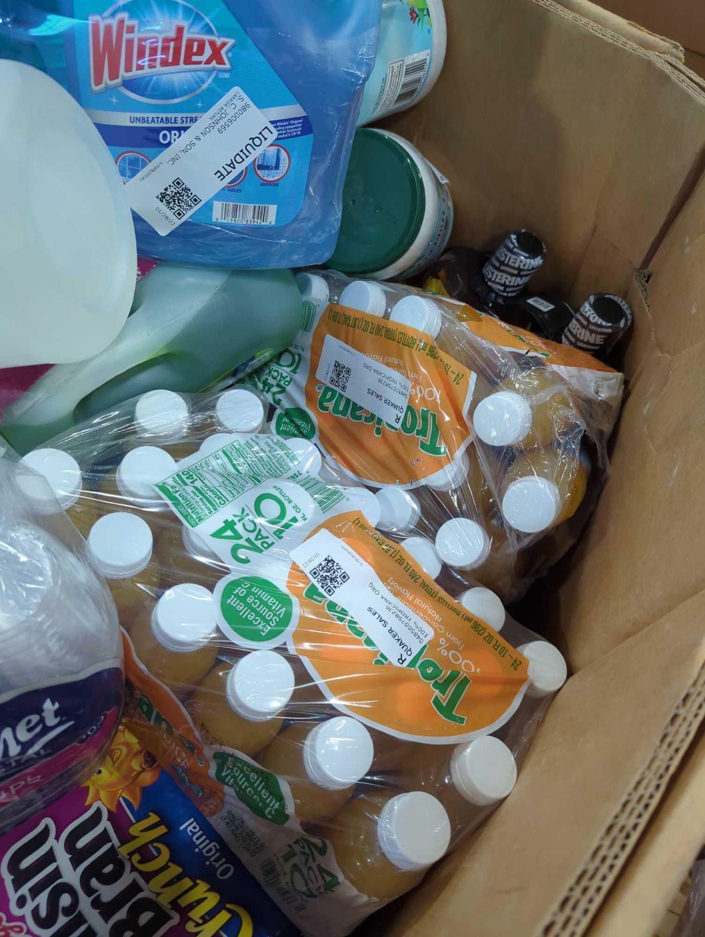 big box in a store Foods/Cleaning - Image 8 of 16