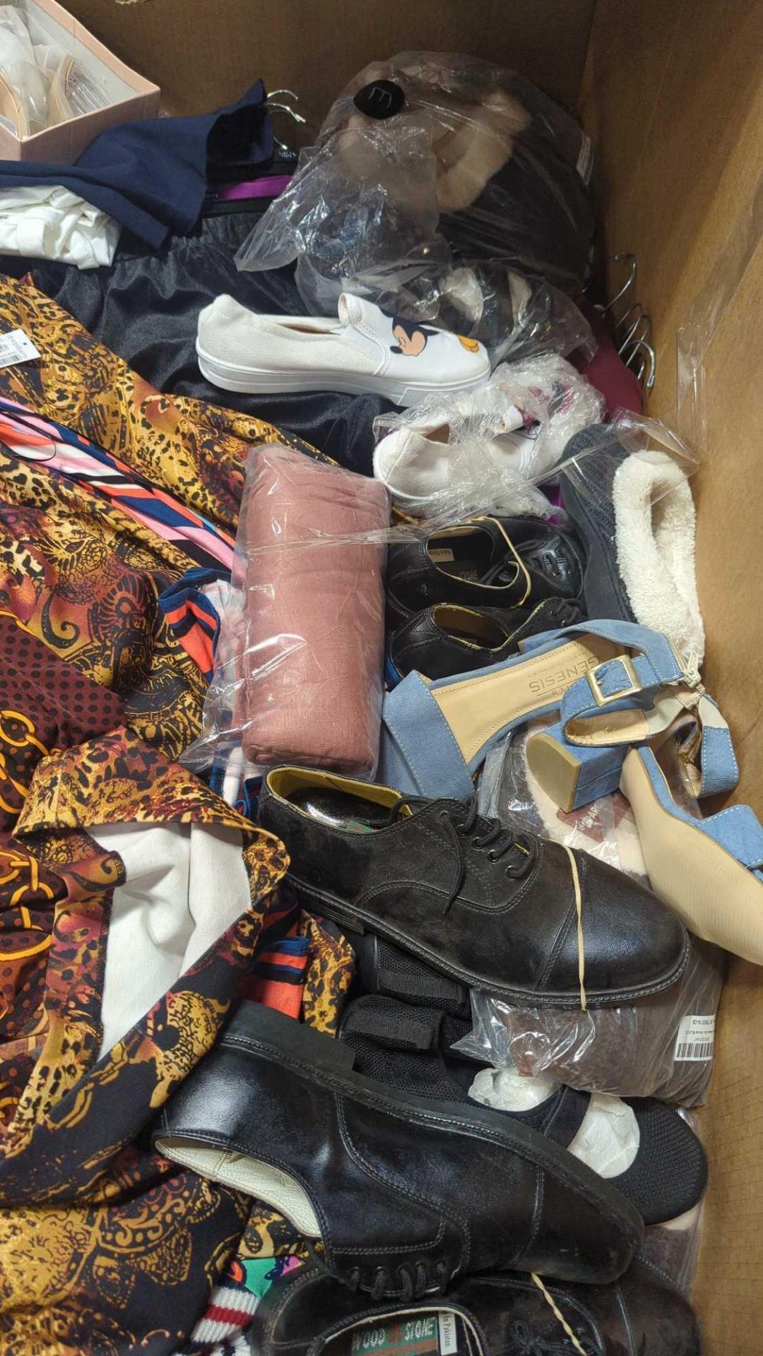 Clothing - Image 3 of 13