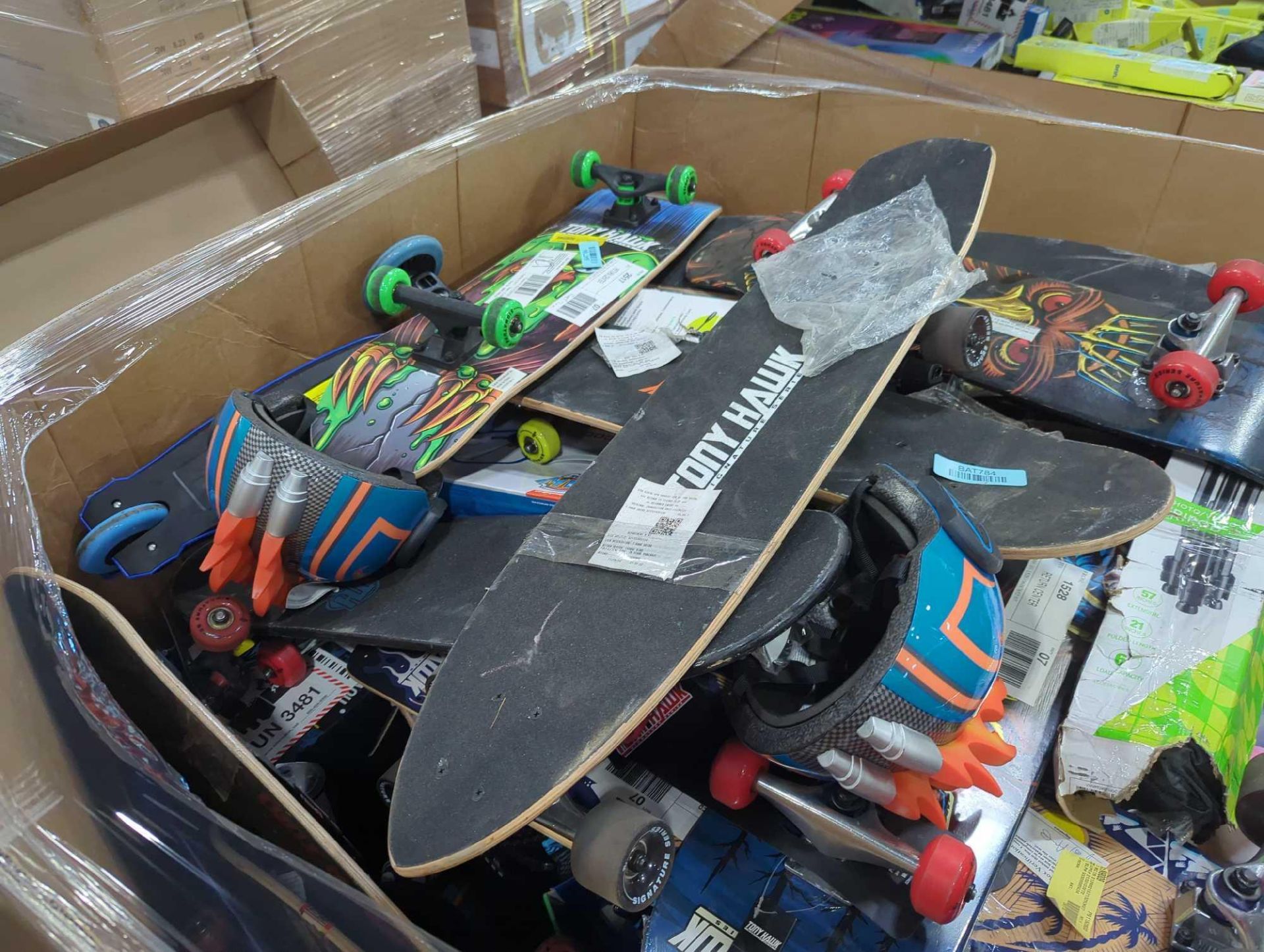 GL- Skateboards/Scooters, helmets (used, customer returns) - Image 3 of 7