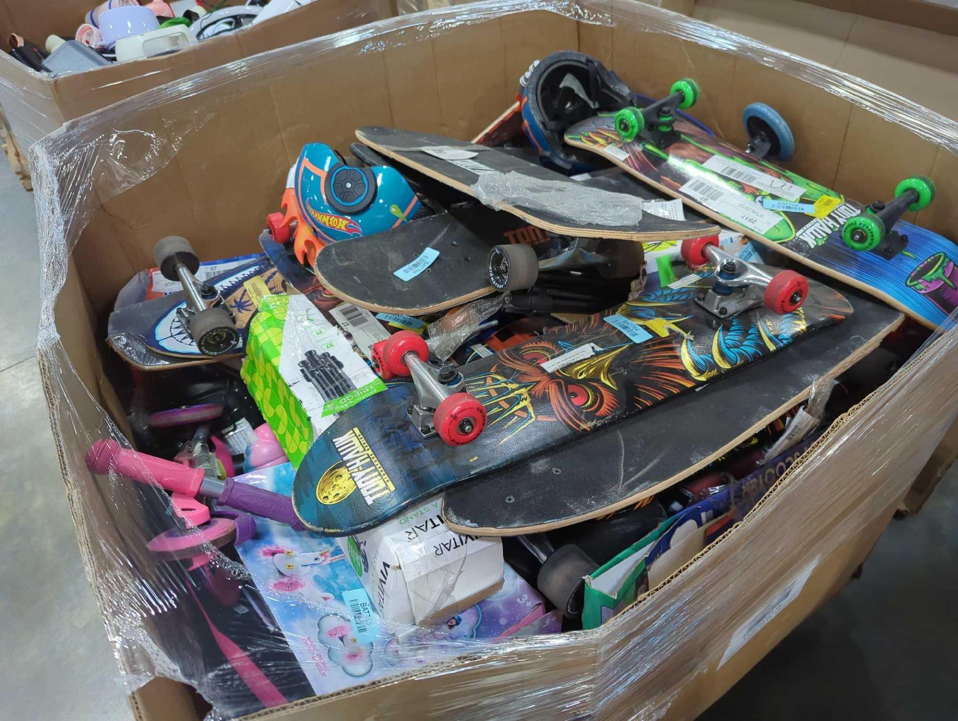 GL- Skateboards/Scooters, helmets (used, customer returns) - Image 5 of 7