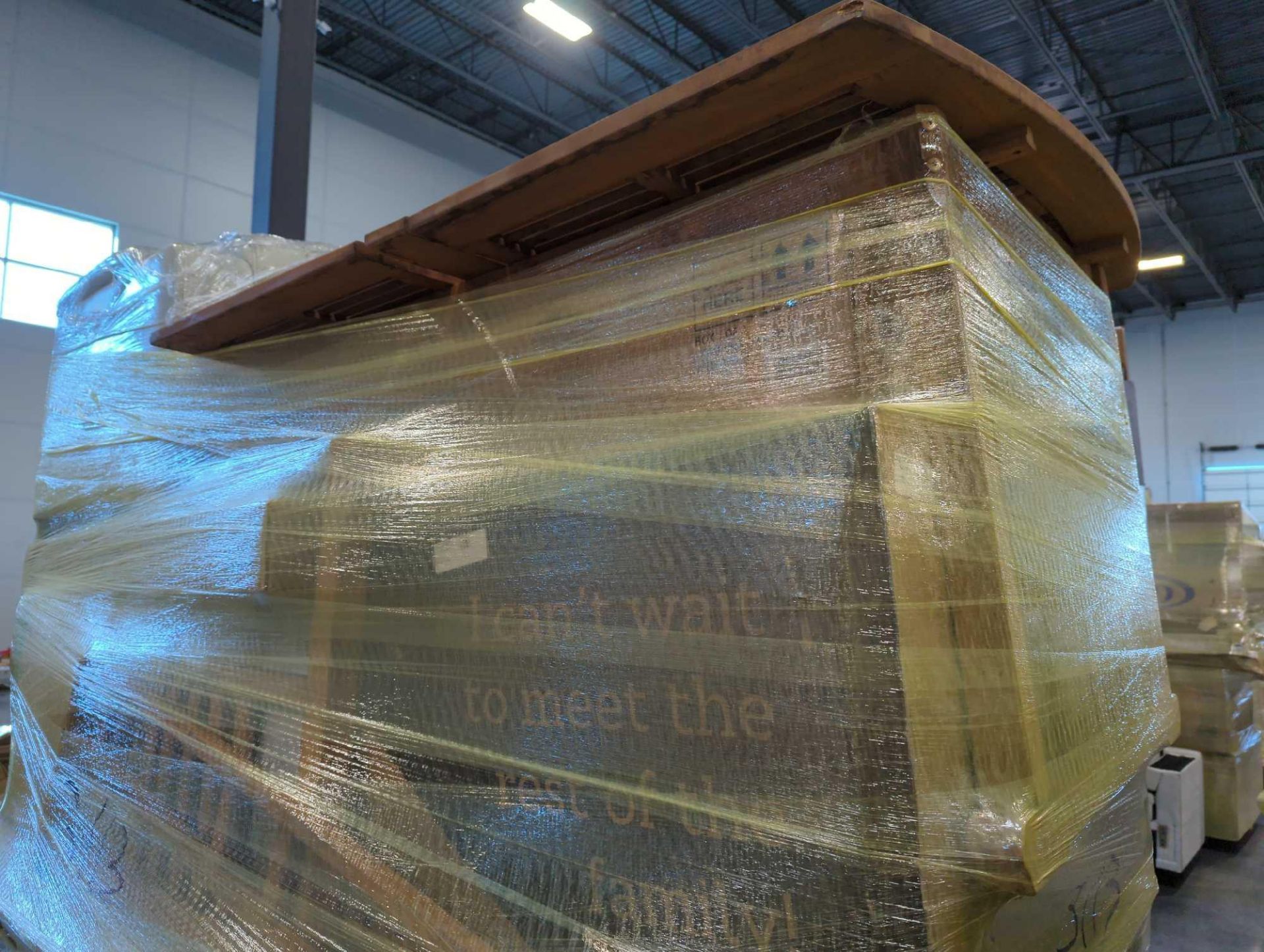 Dresser, Recliner - Image 3 of 5