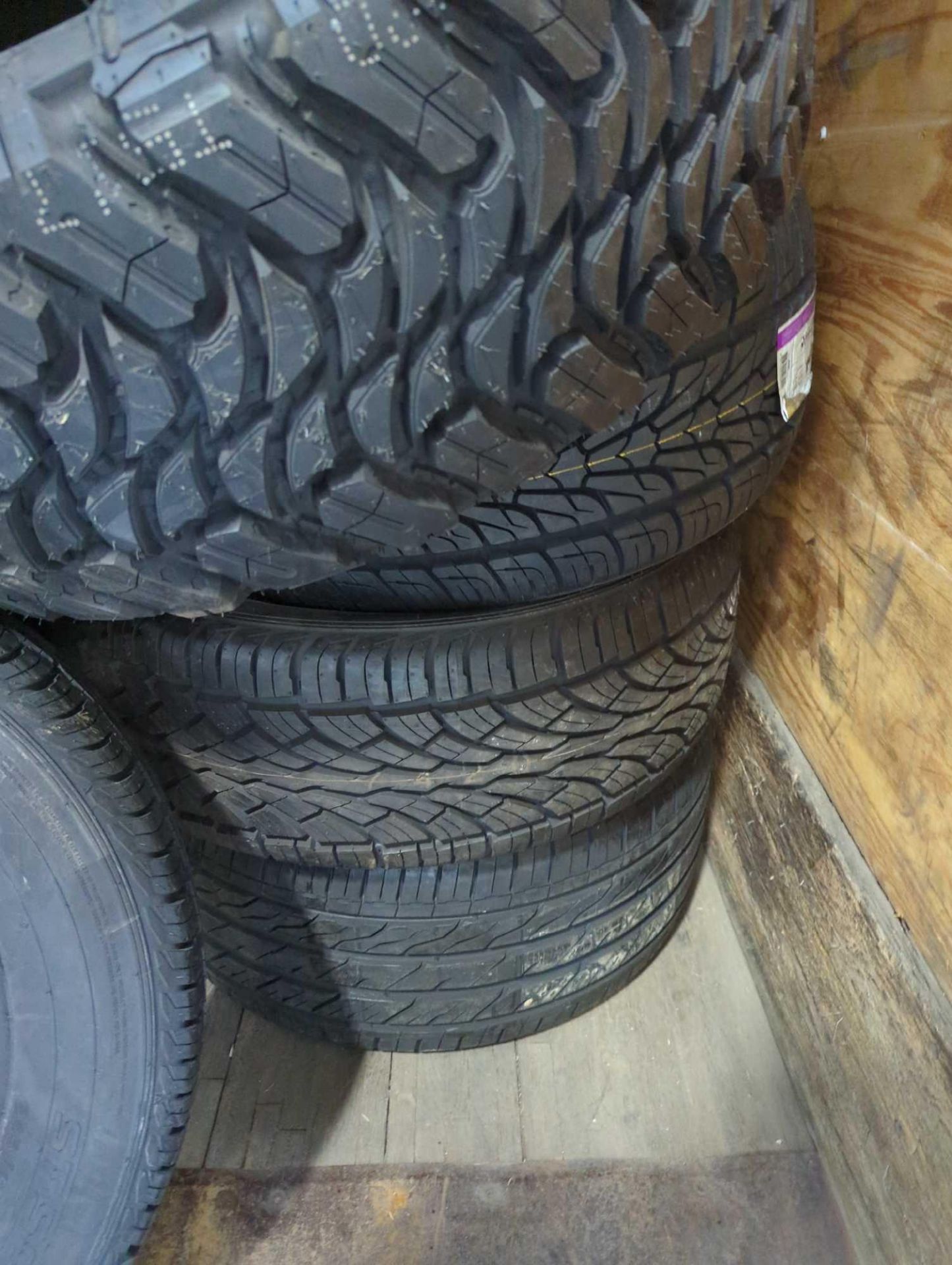 Tires - Image 10 of 40