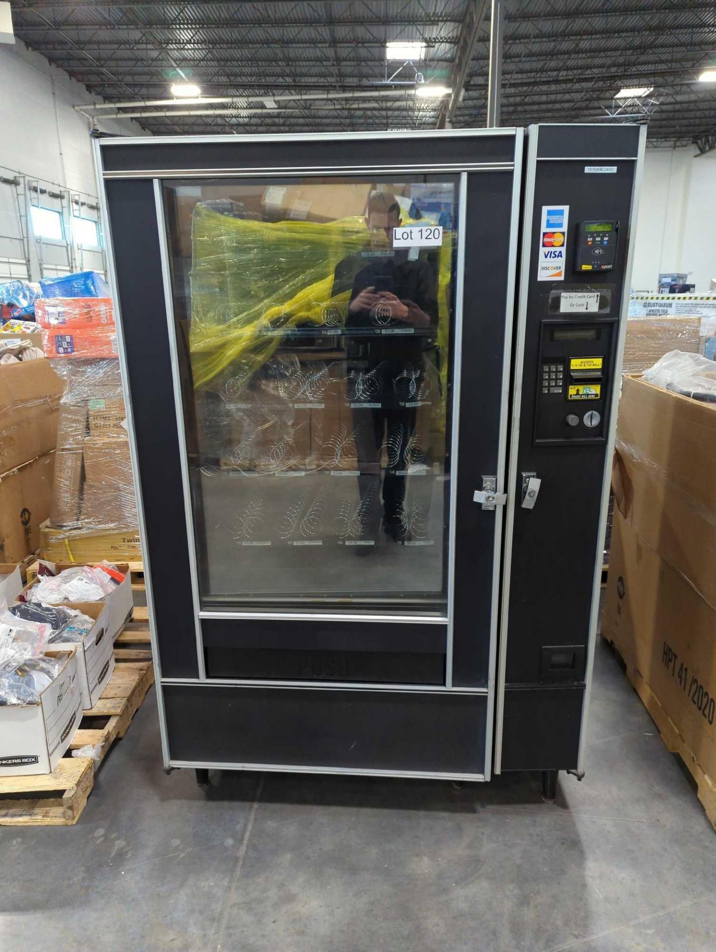 Pallet- Vending Machine with eport