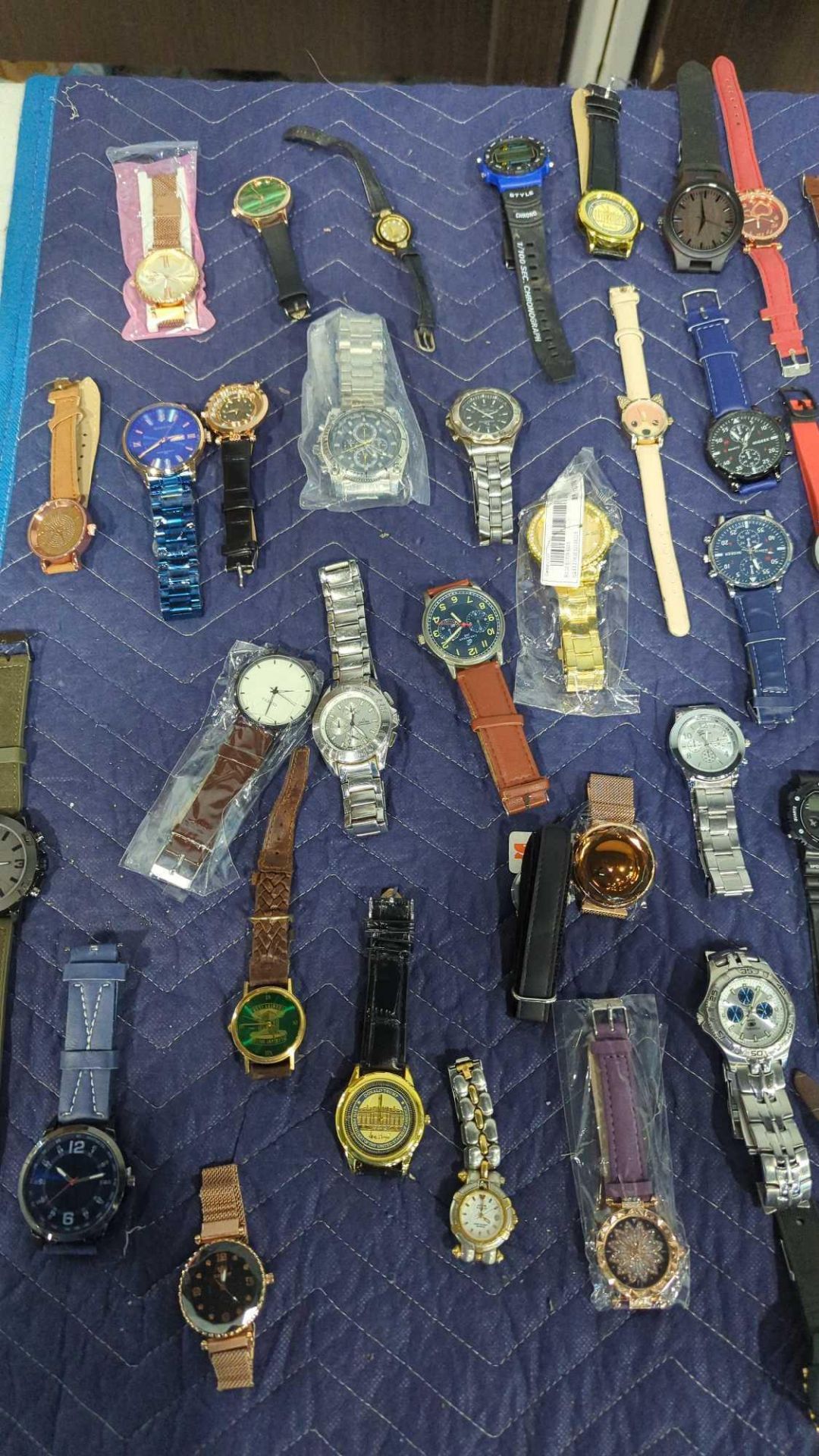 watches - Image 2 of 8