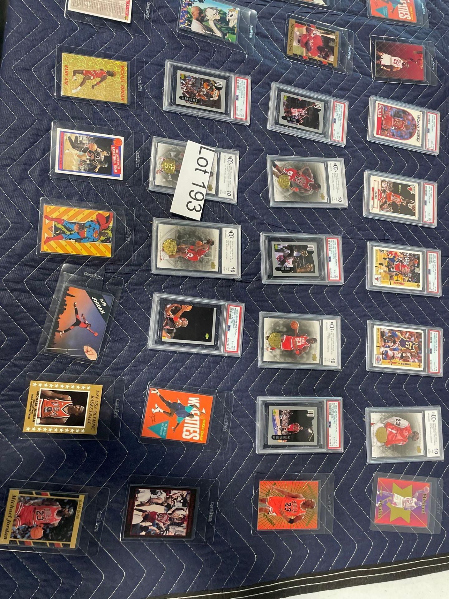Michael Jordan Cards - Image 5 of 5