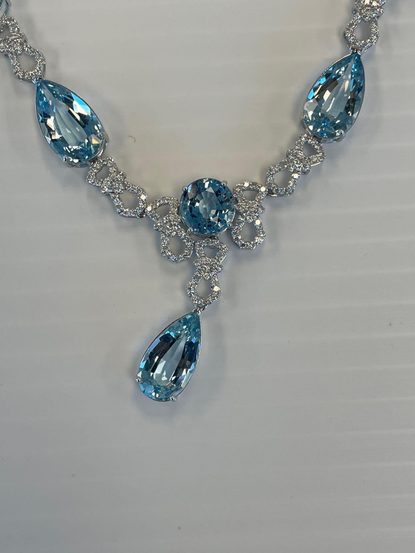 14kt white gold 37.99 ctw aquamarine beryl and 3.09 ctw diamond necklace - Image 2 of 7