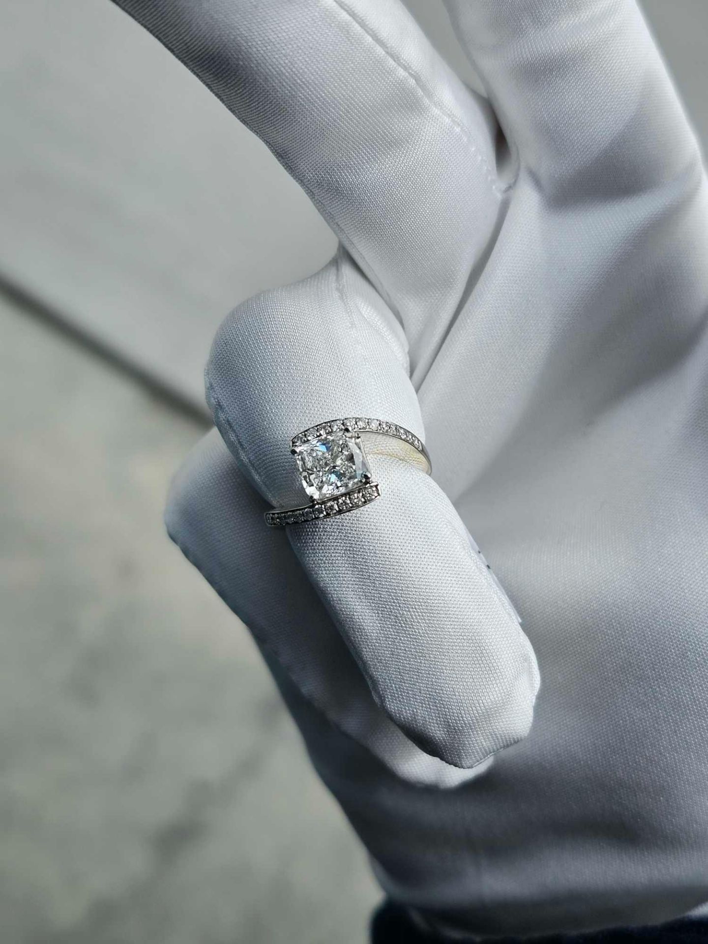 2 CT Diamond Ring (diamond is really nice) - Image 17 of 19